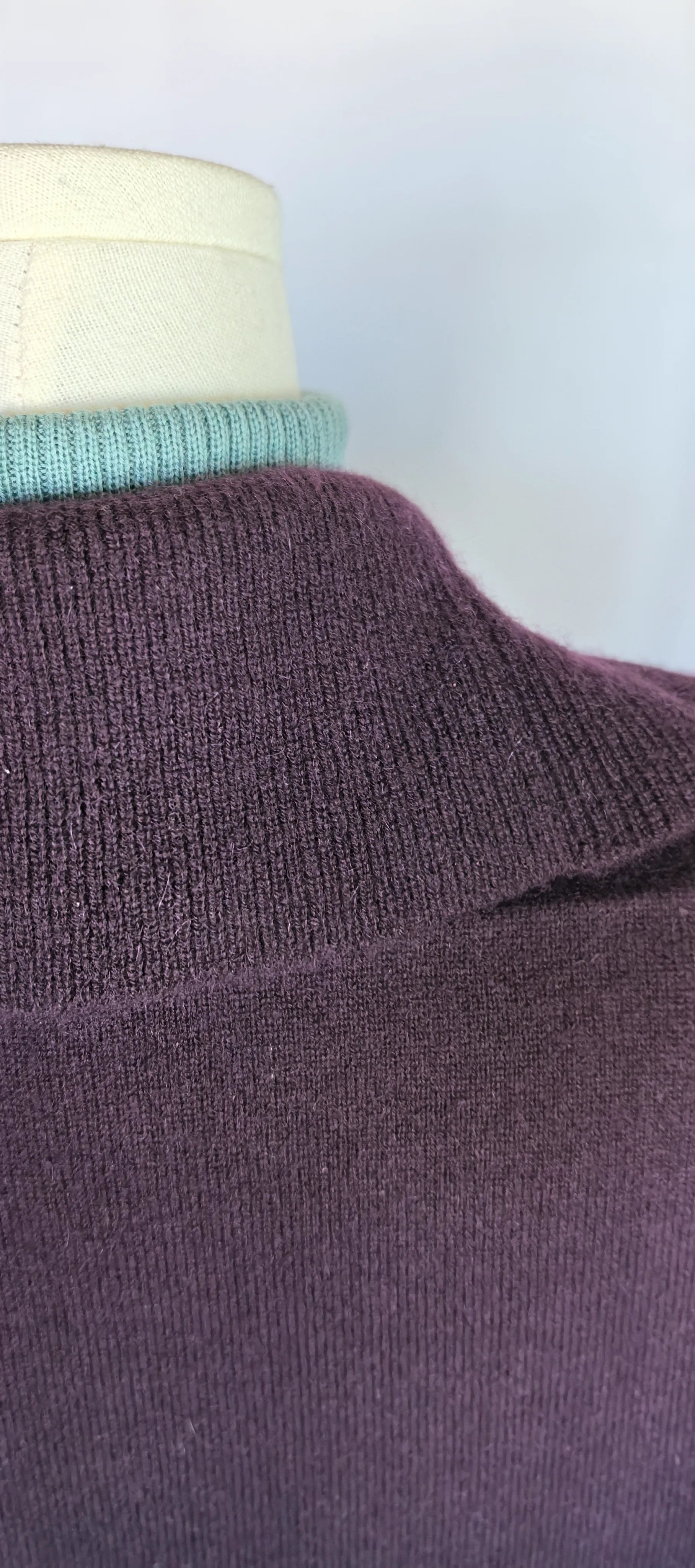 Cardigan din casmir cu volane - Ann Taylor