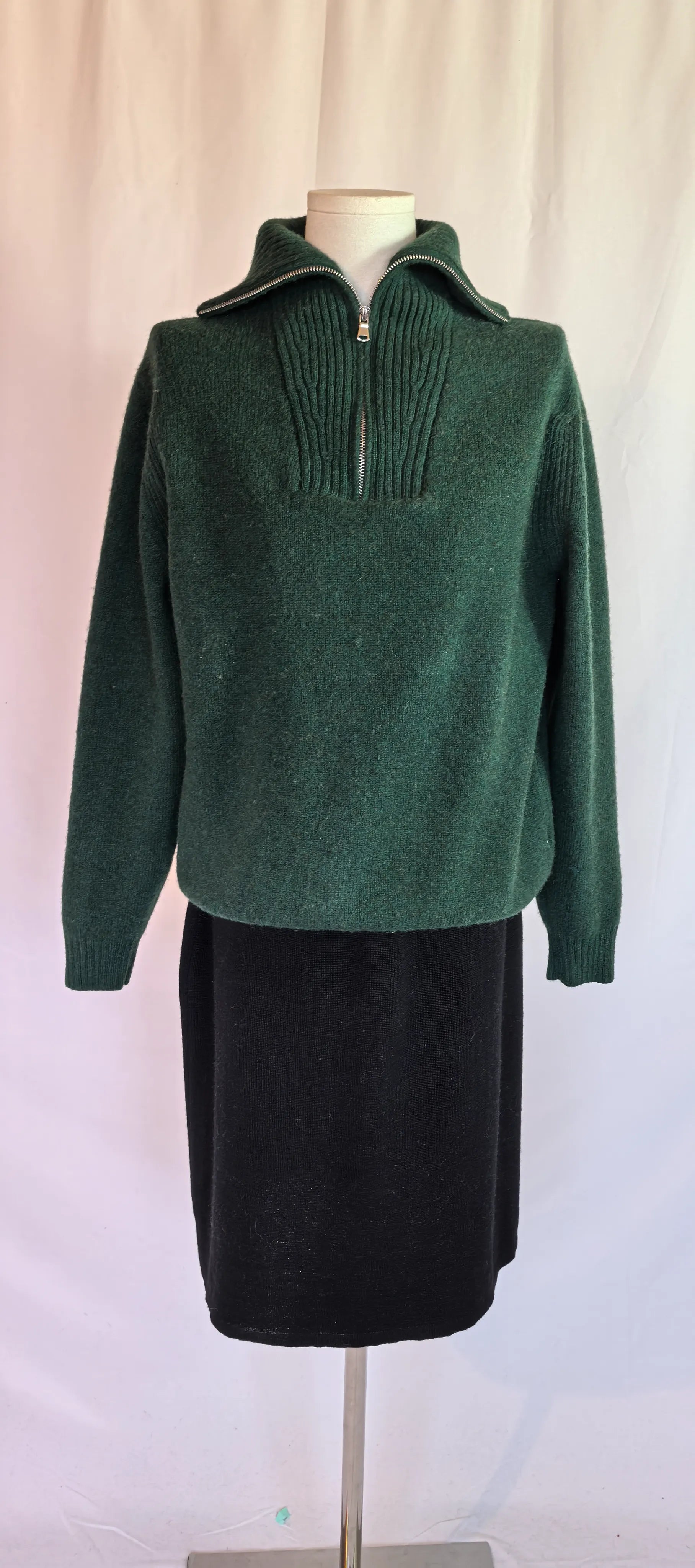 Pulover din lana virgina - Benetton - L