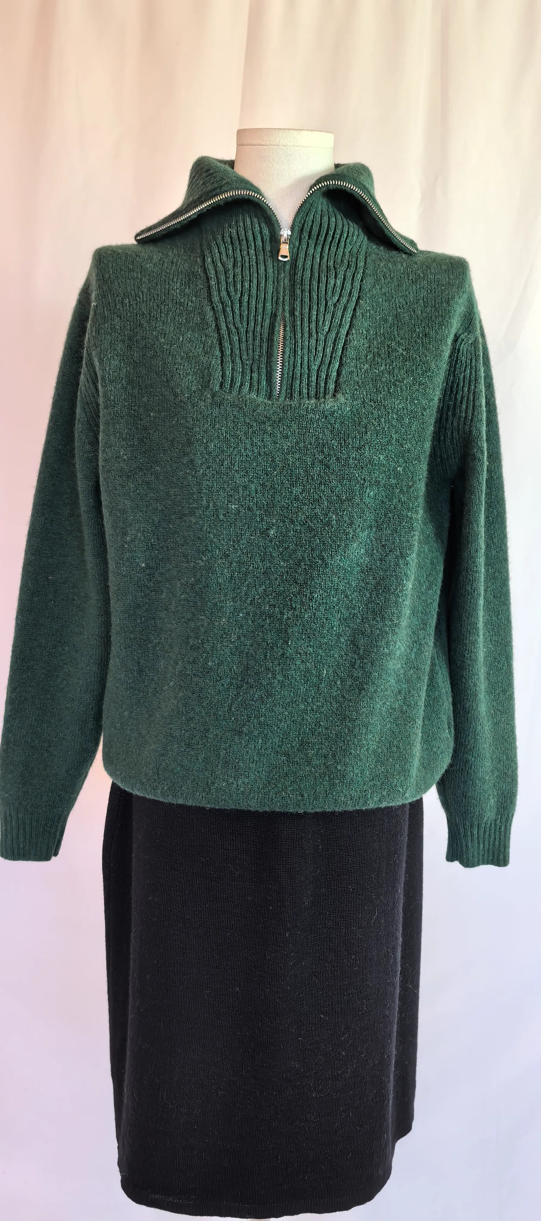 Pulover din lana virgina - Benetton - L