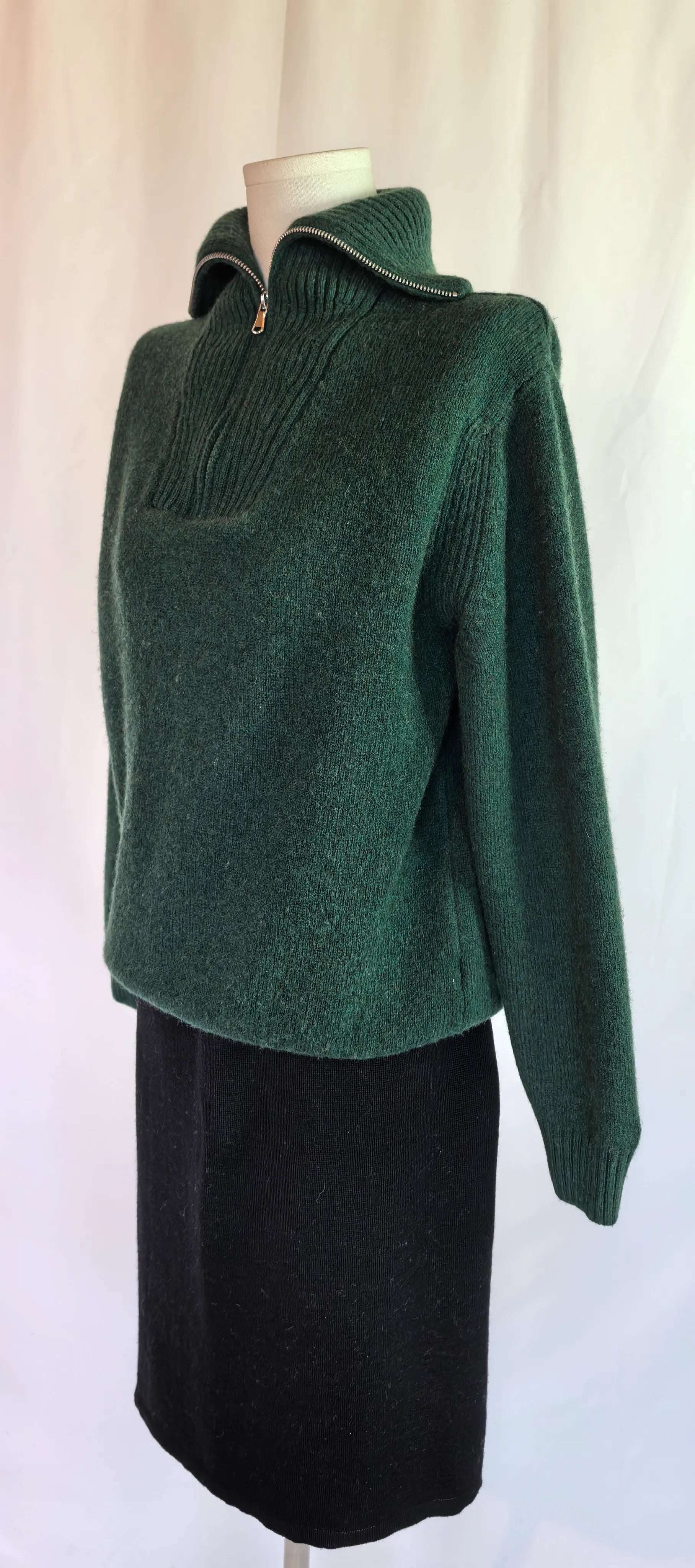 Pulover din lana virgina - Benetton - L