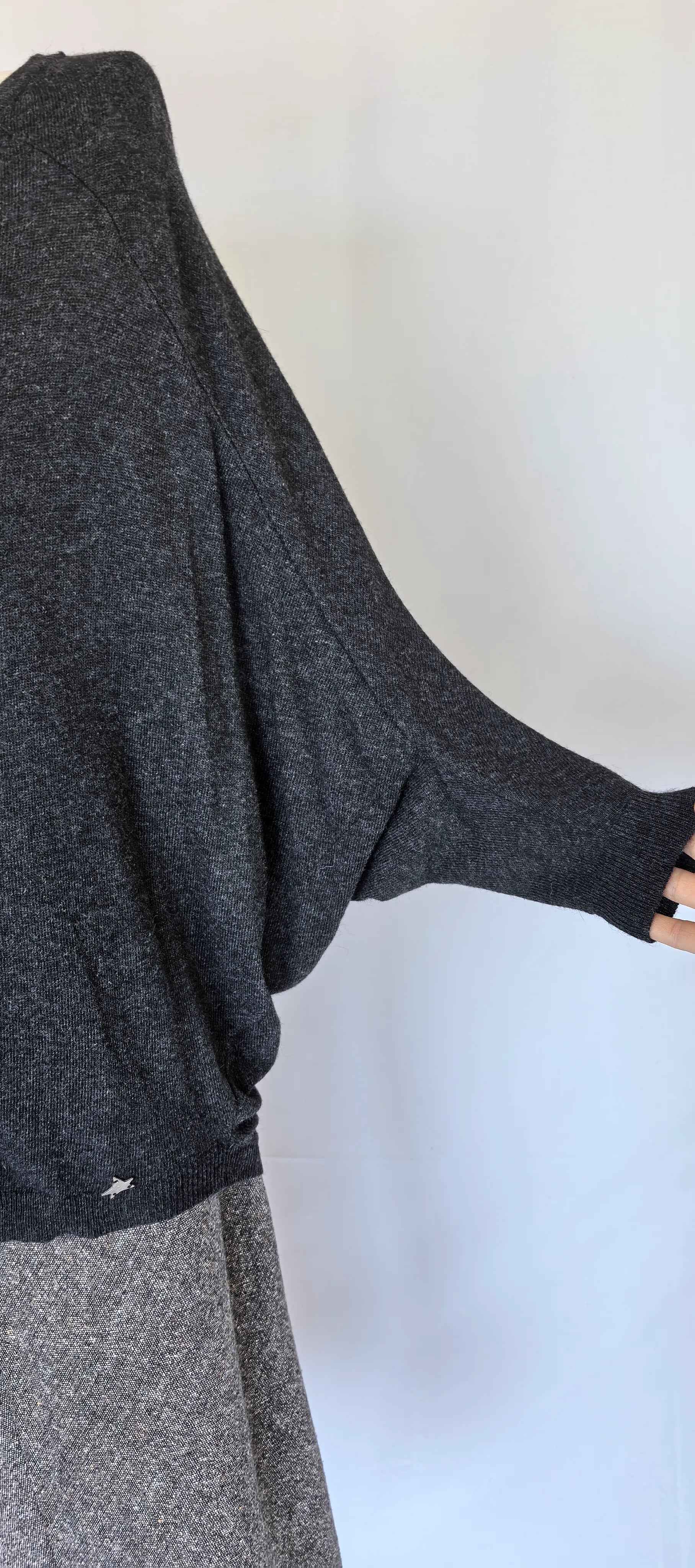 Pulover asimetric  blend vascoza si angora