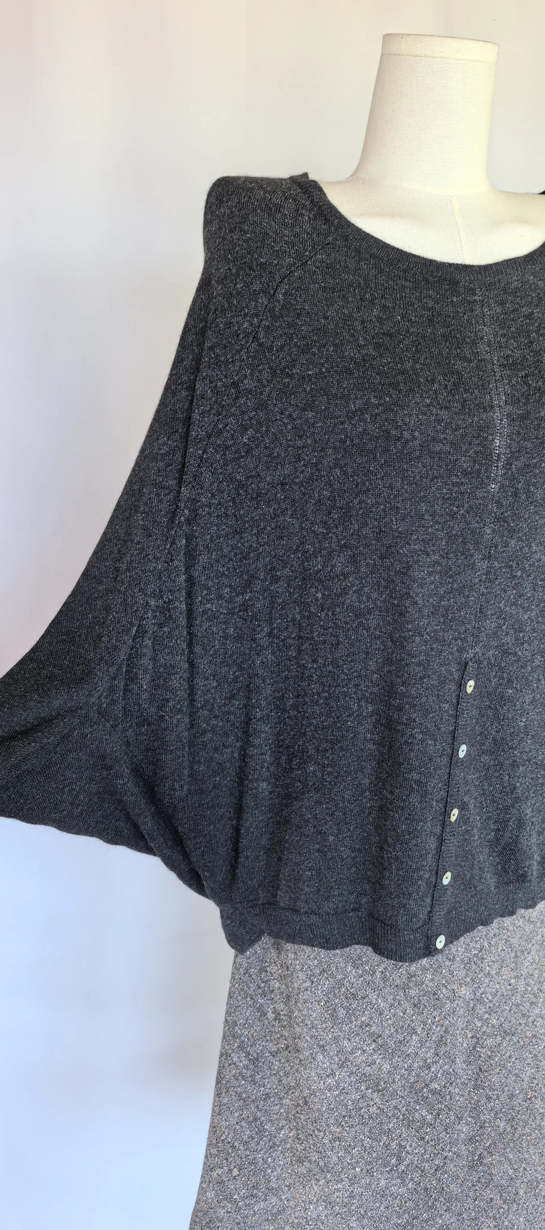 Pulover asimetric  blend vascoza si angora