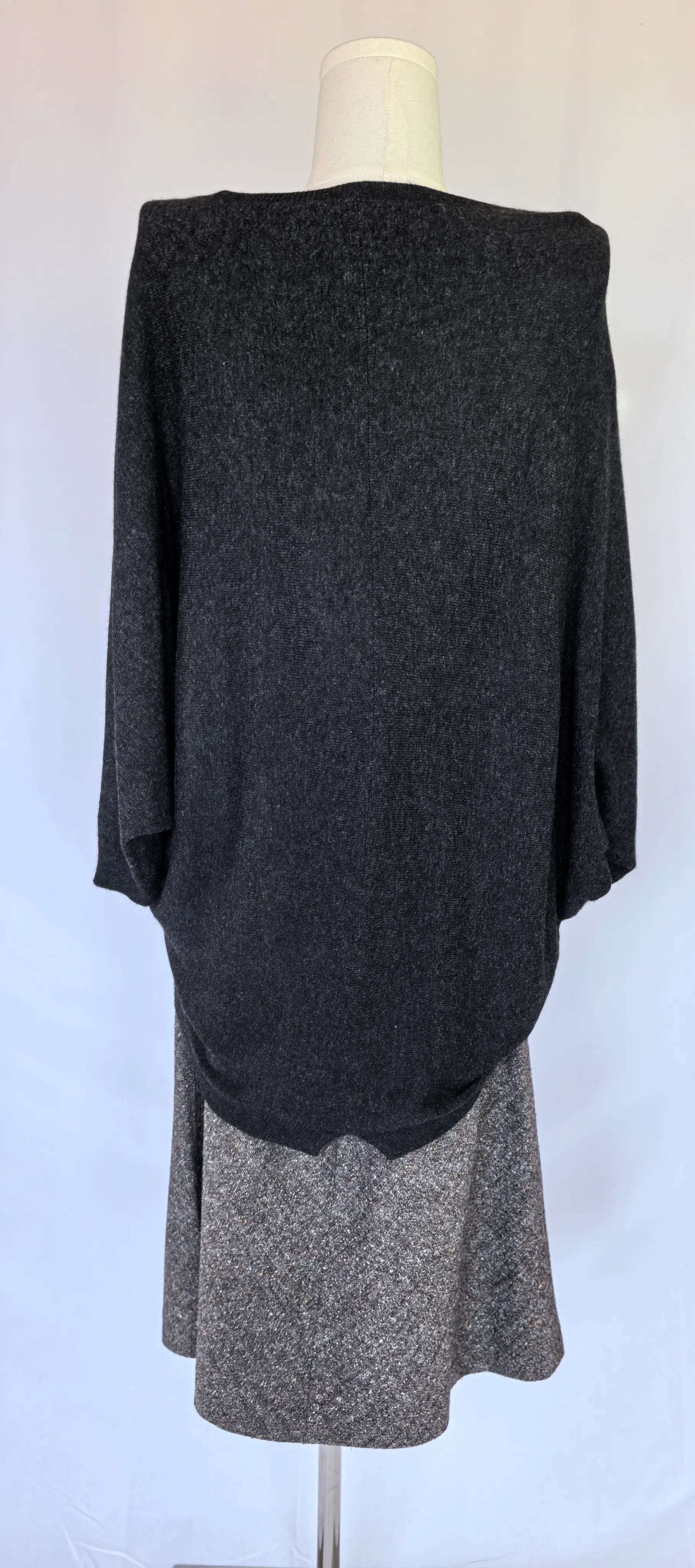 Pulover asimetric  blend vascoza si angora