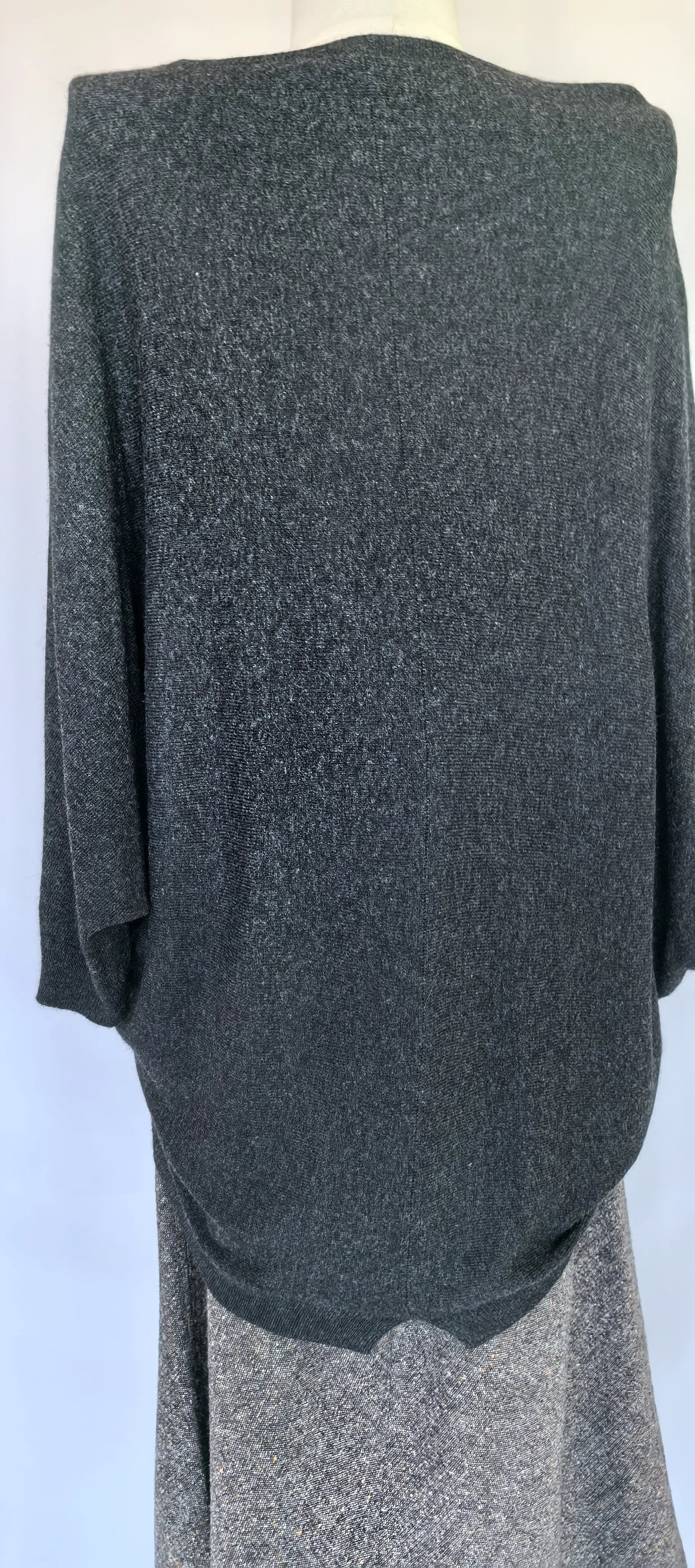 Pulover asimetric  blend vascoza si angora