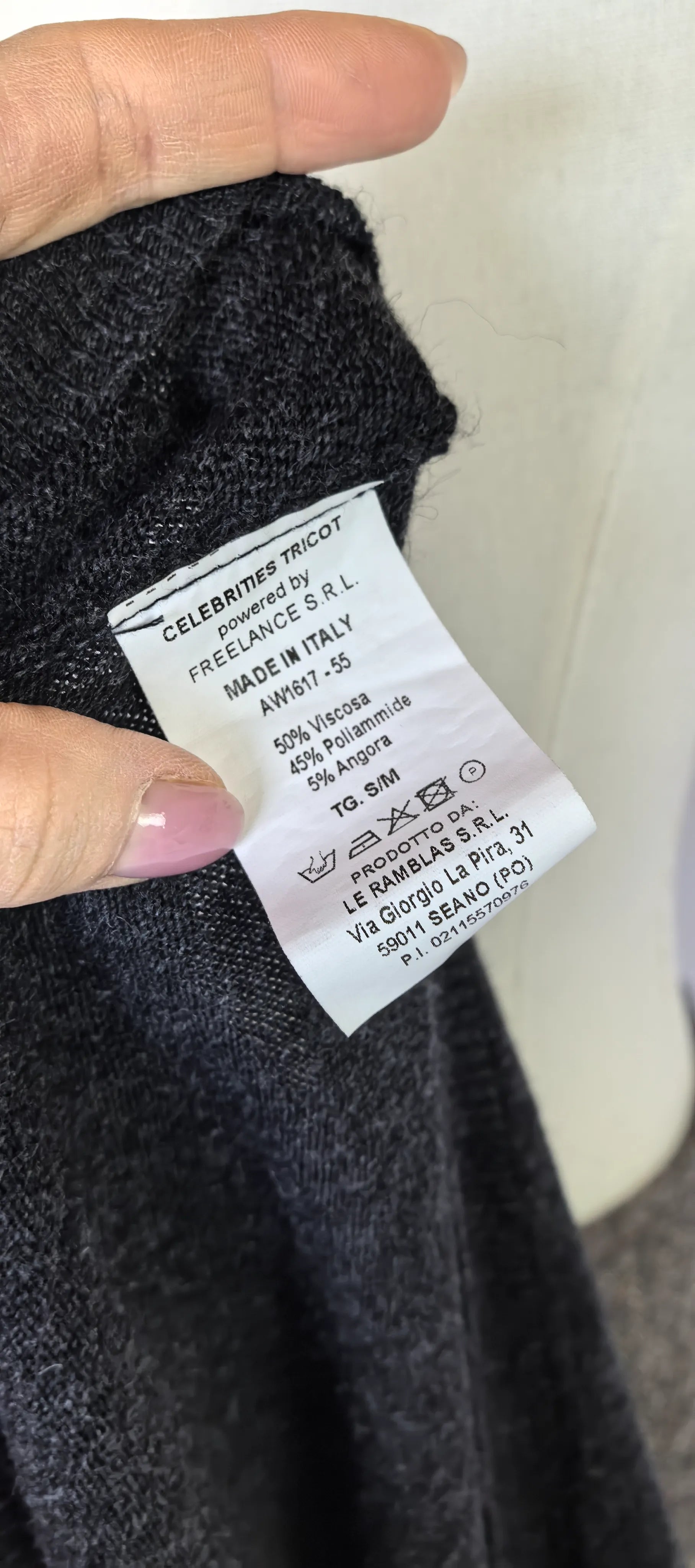 Pulover asimetric  blend vascoza si angora