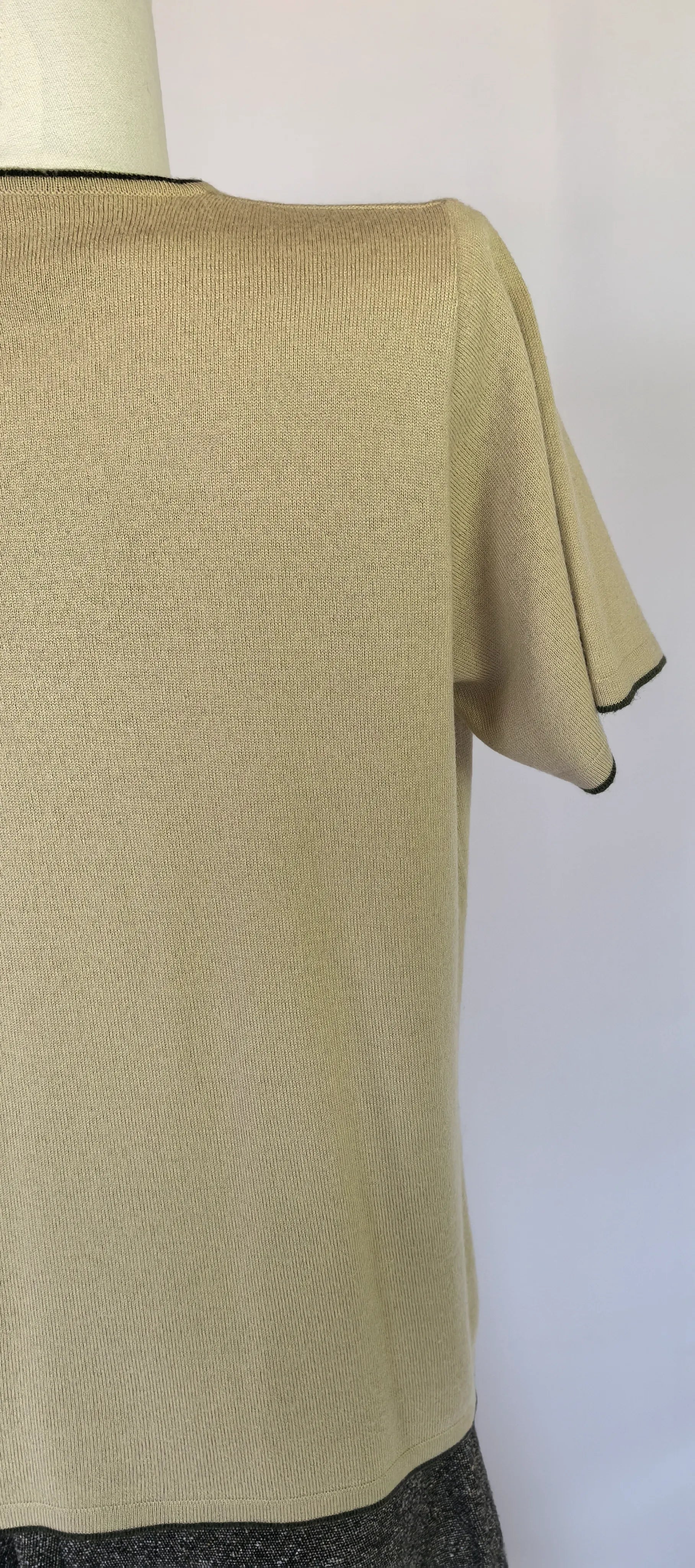 Tricou din blend merinos fin