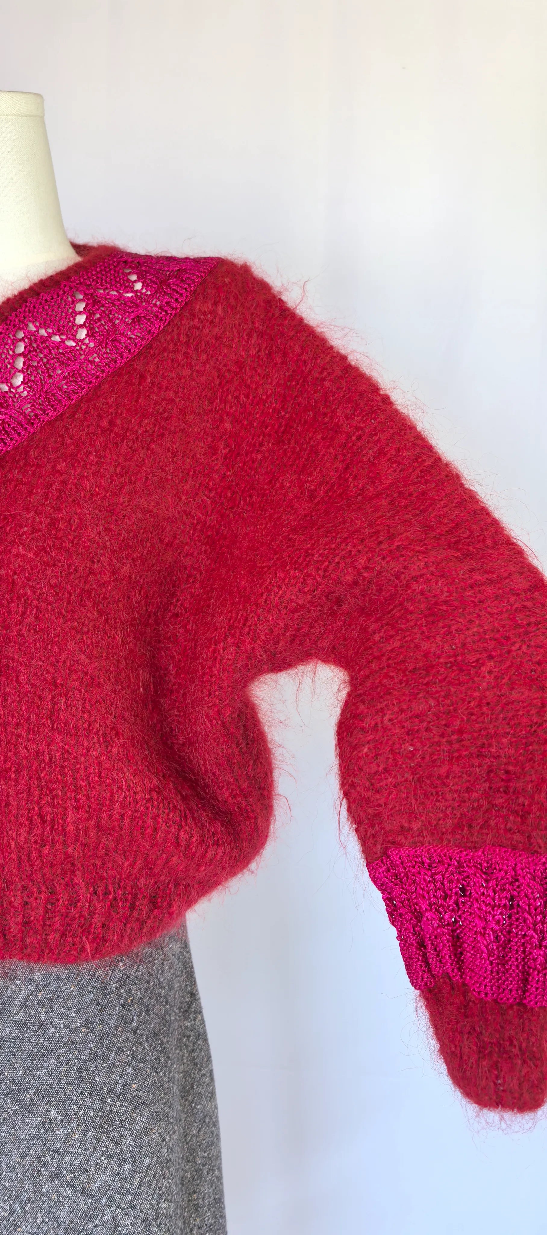 Pulover tricotat handmade din lana si mohair