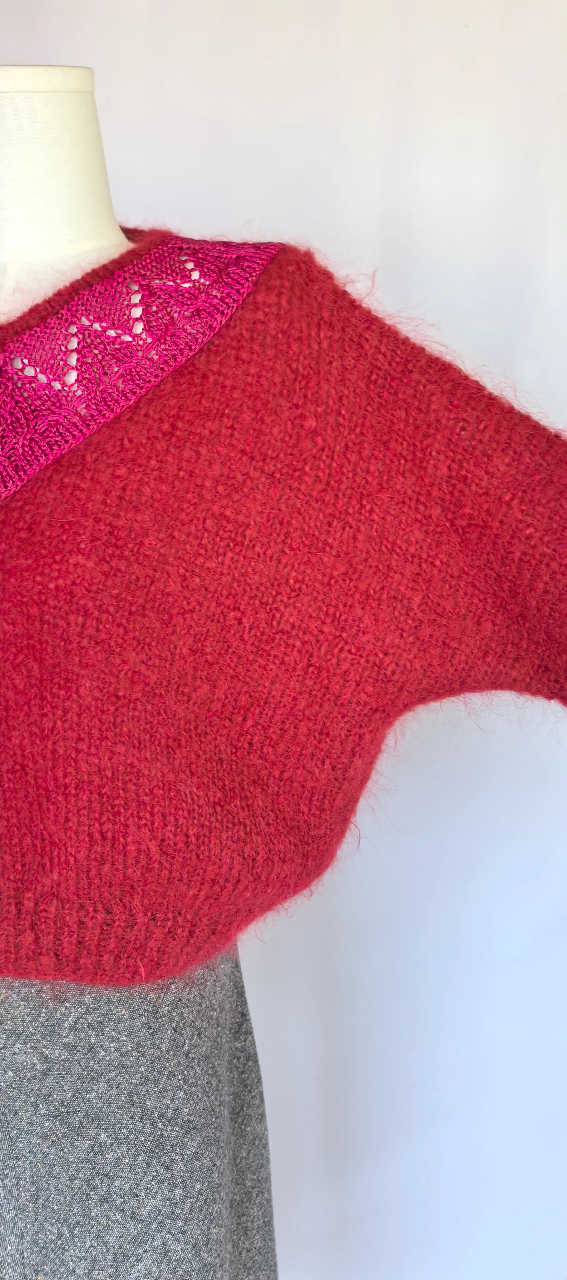 Pulover tricotat handmade din lana si mohair