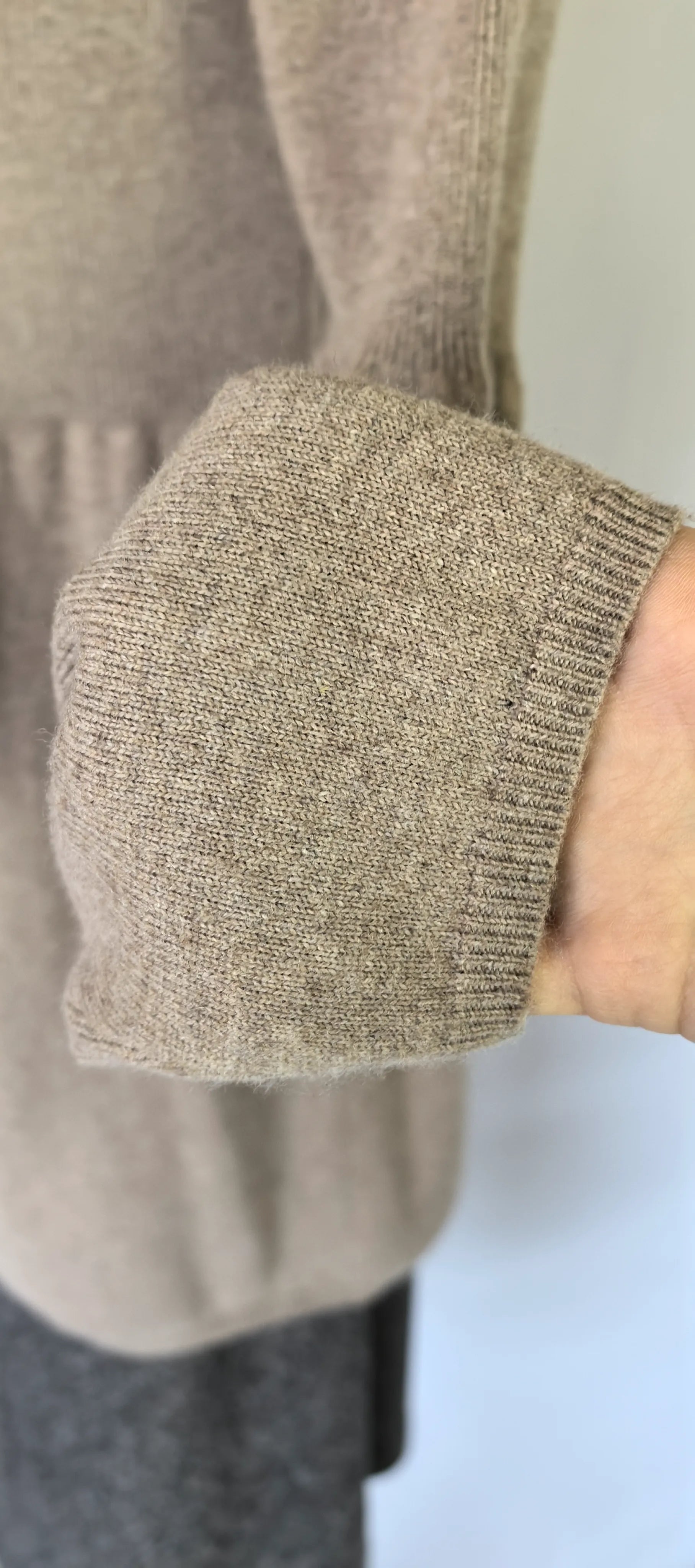 Cardigan lung din blend lana si casmir - Madeleine