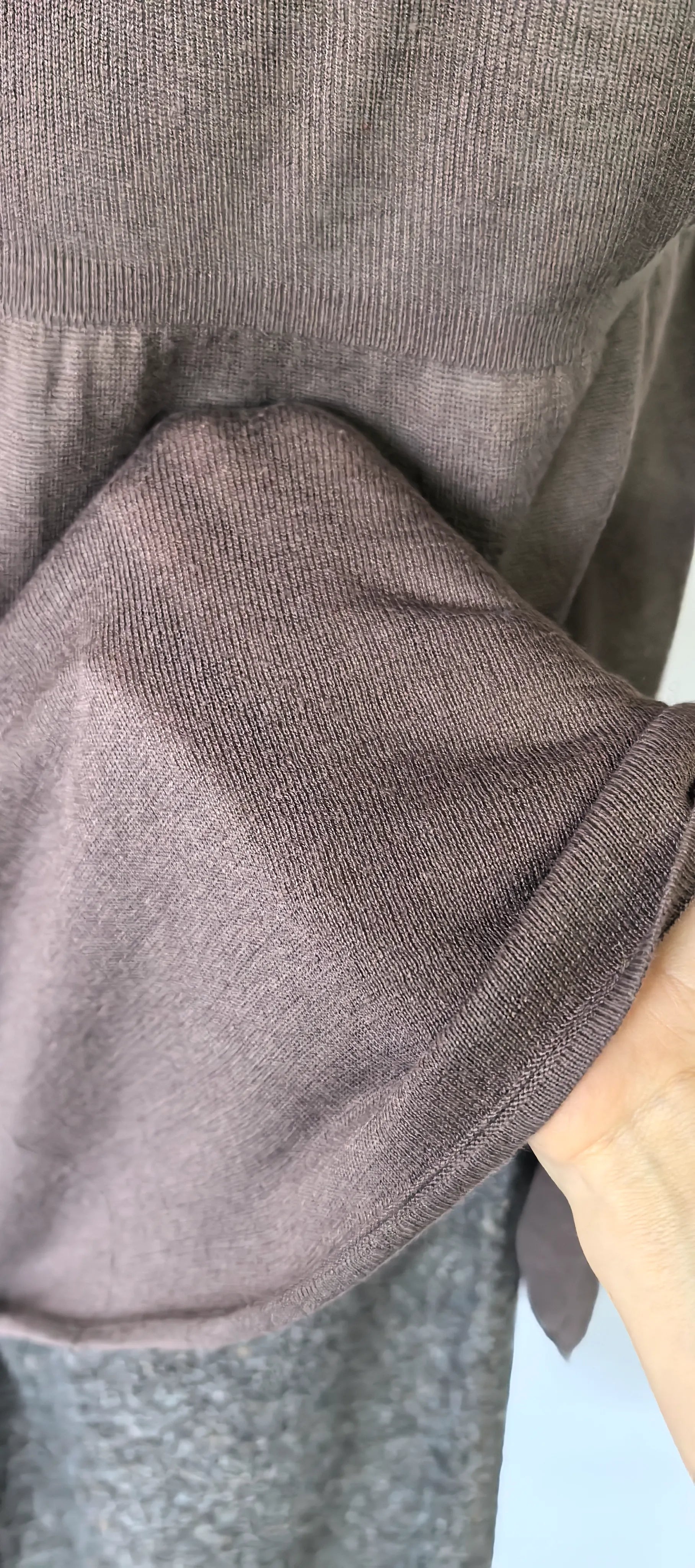 Cardigan lung din matase tricotata