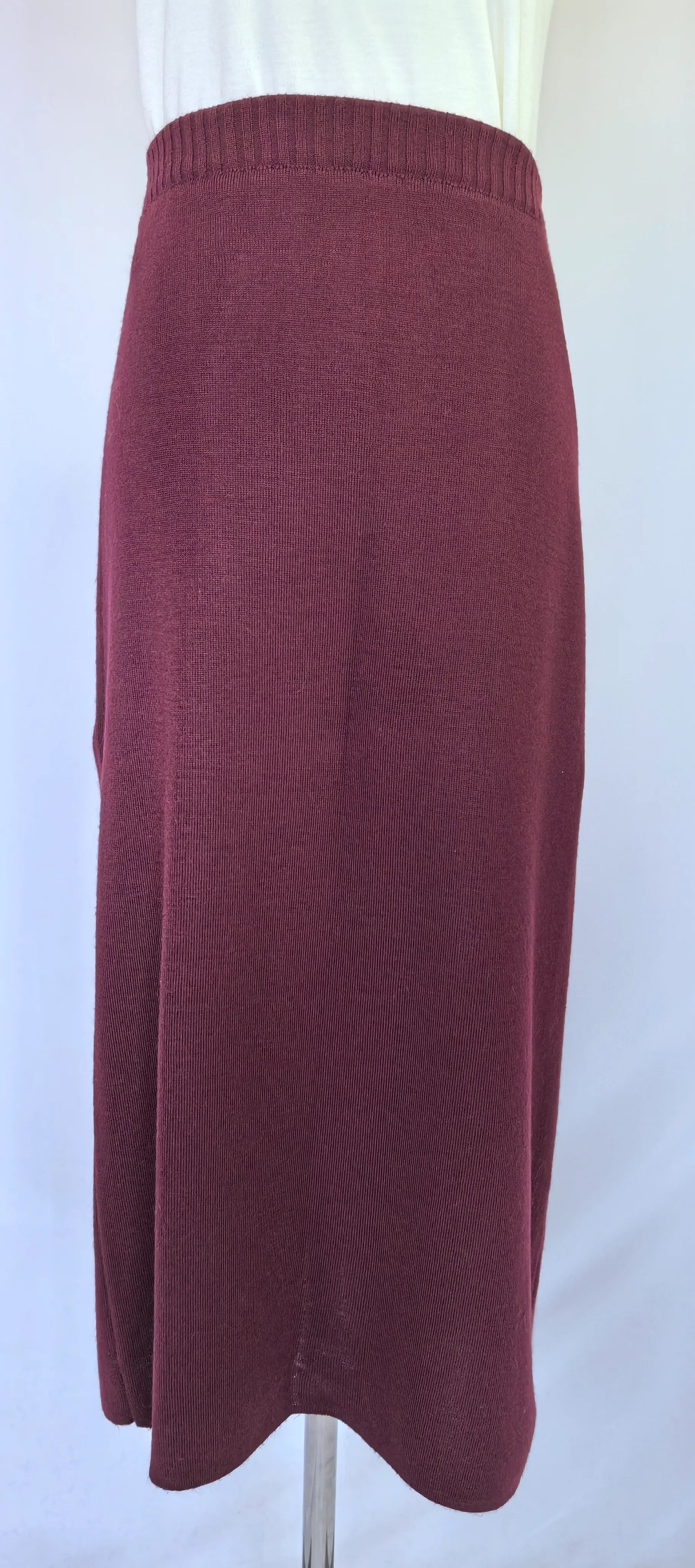 Fusta din blend de lana