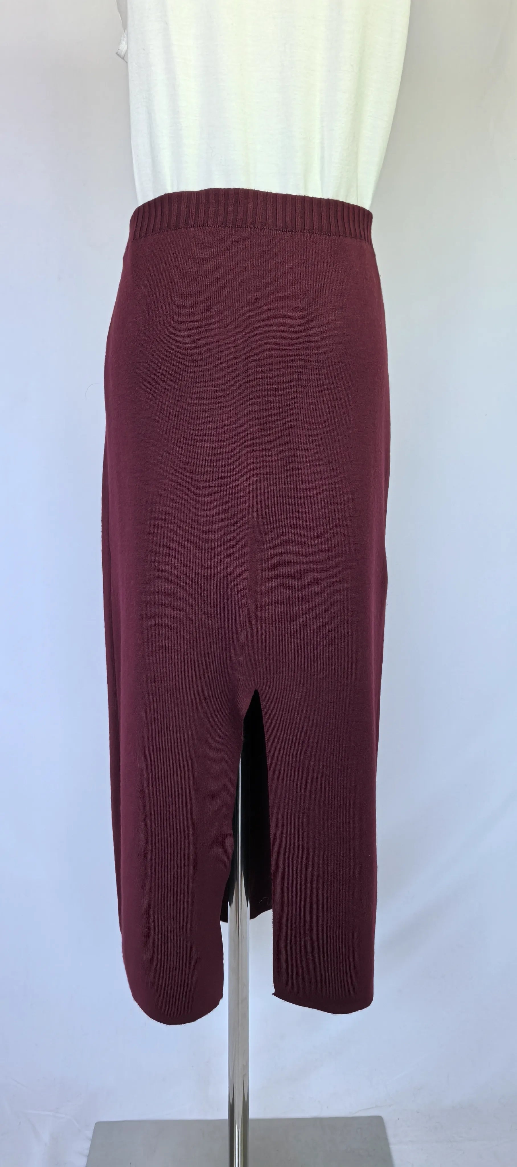 Fusta din blend de lana