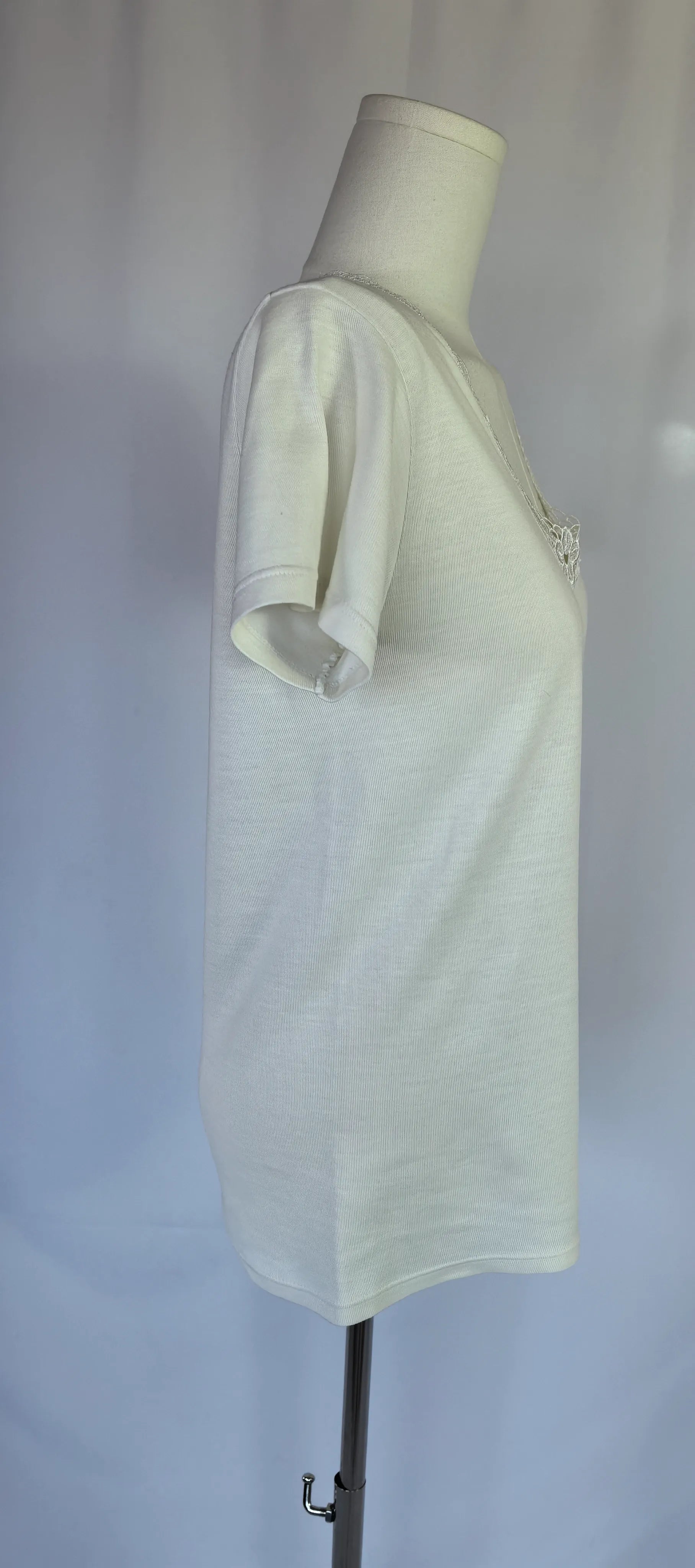 Tricou prim strat din lana