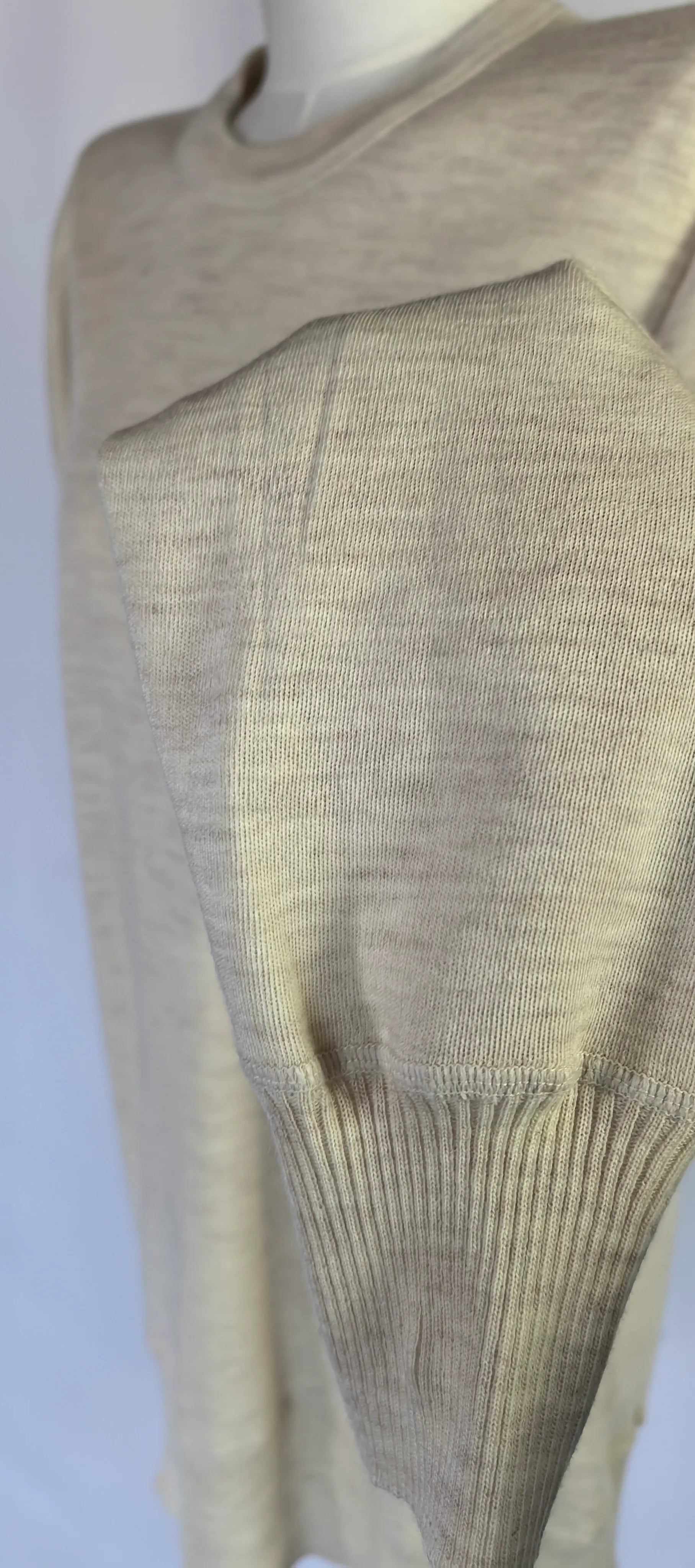 Bluza prim strat din lana