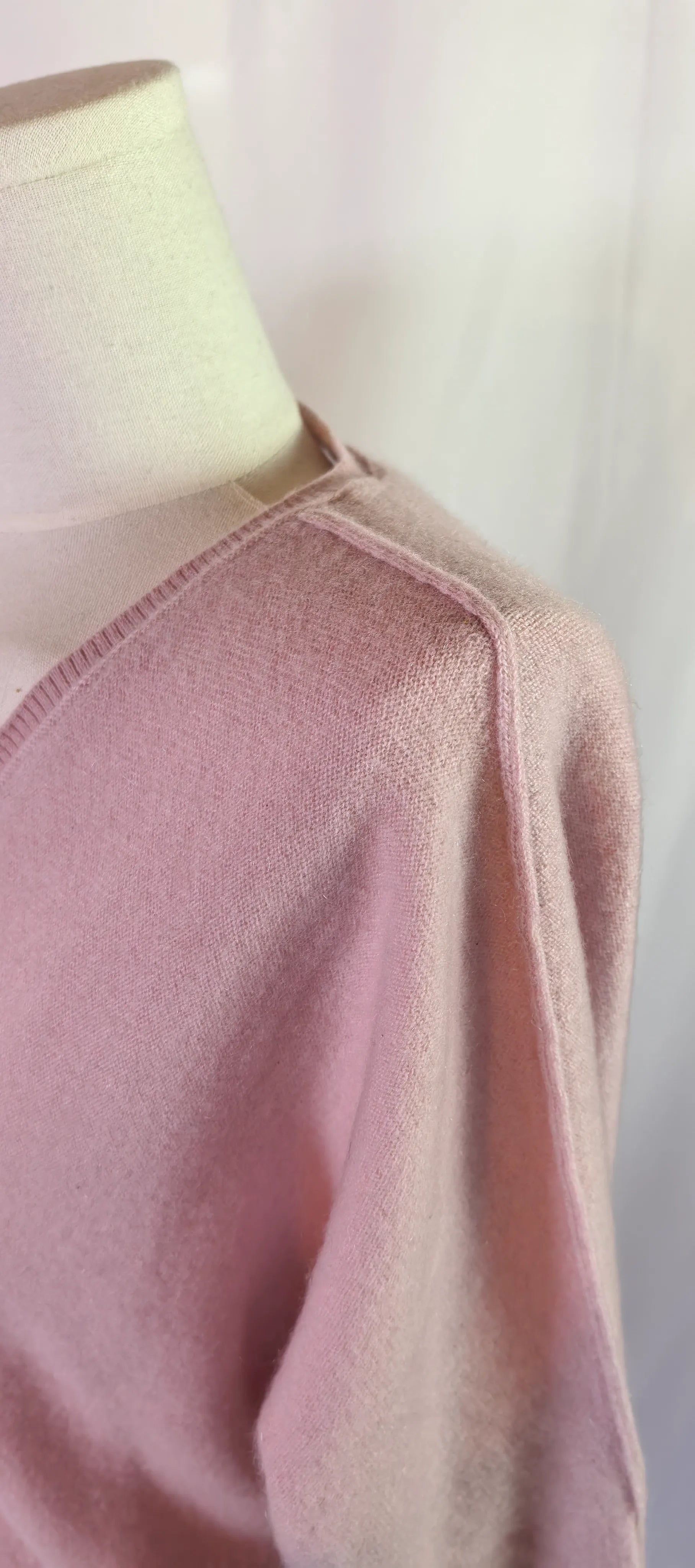 Pulover din casmir cu spatele gol  - Pilcro