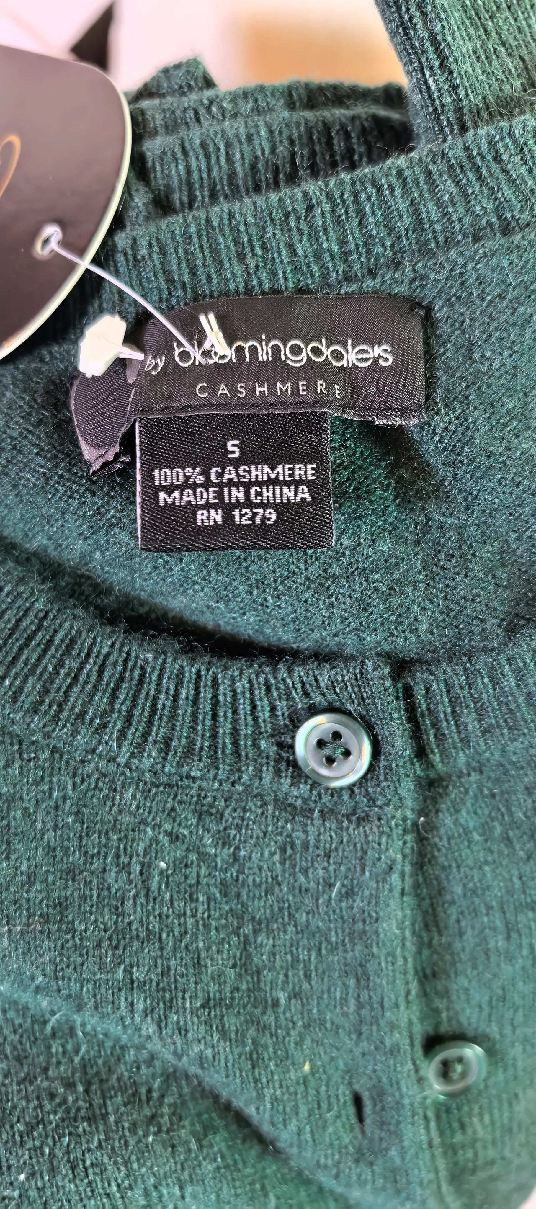 Pulover din casmir cu nasturi - C by Bloomingdales