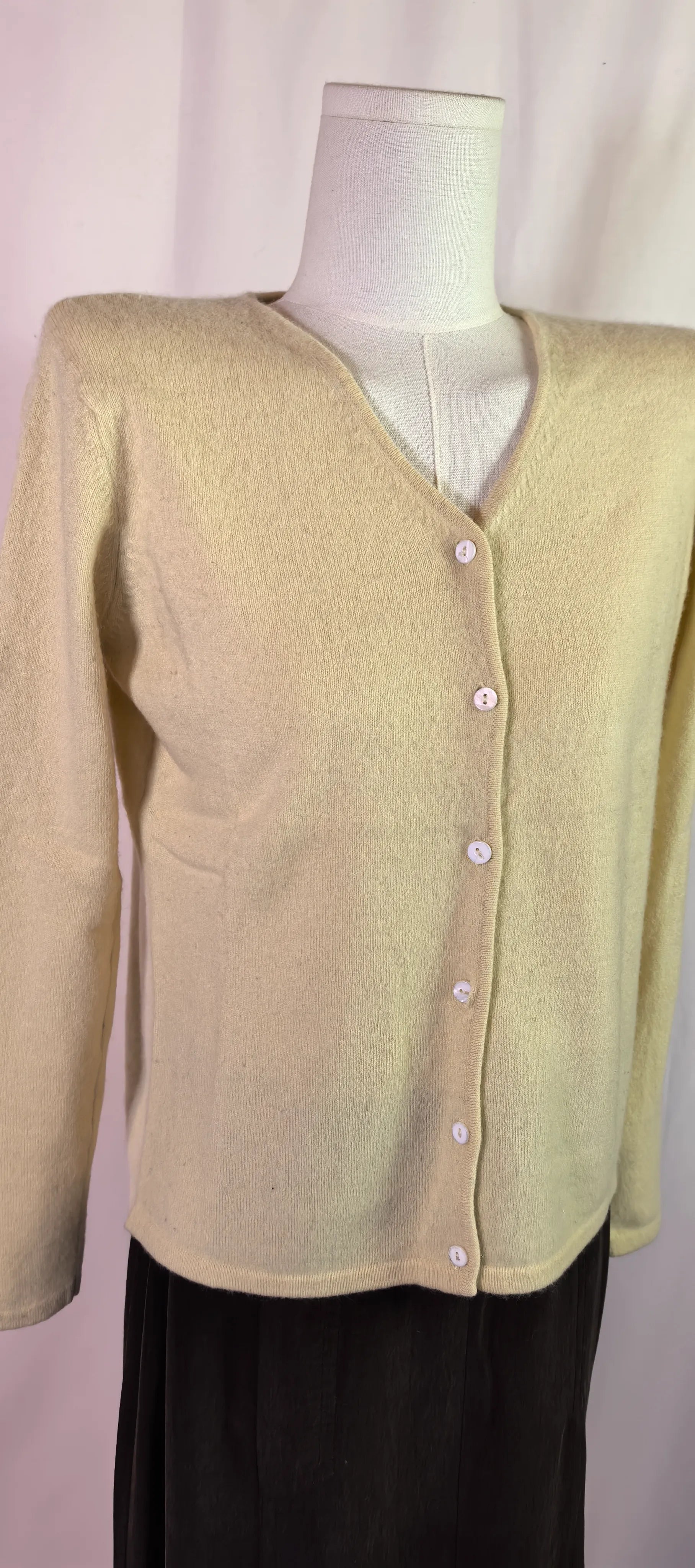 Pulover din casmir cu nasturi - Lord & Taylor