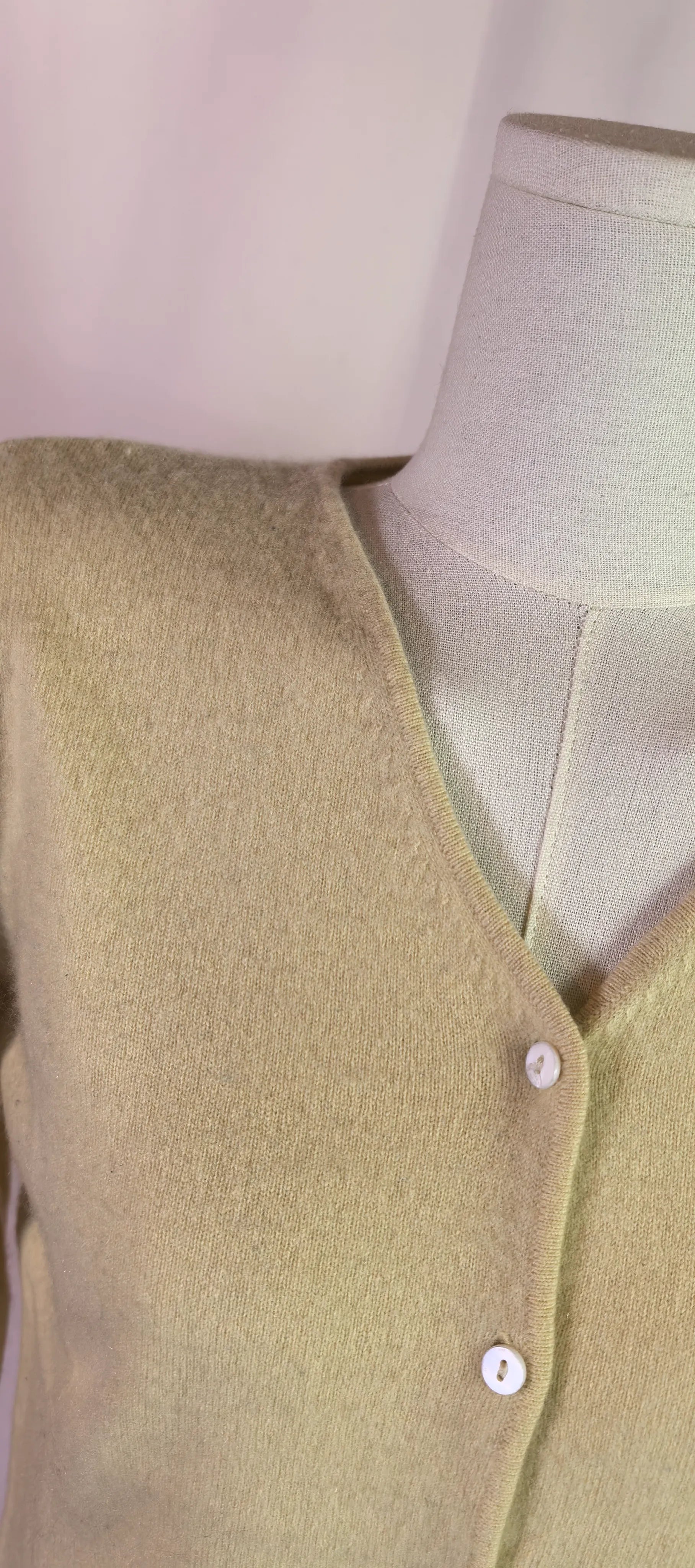 Pulover din casmir cu nasturi - Lord & Taylor