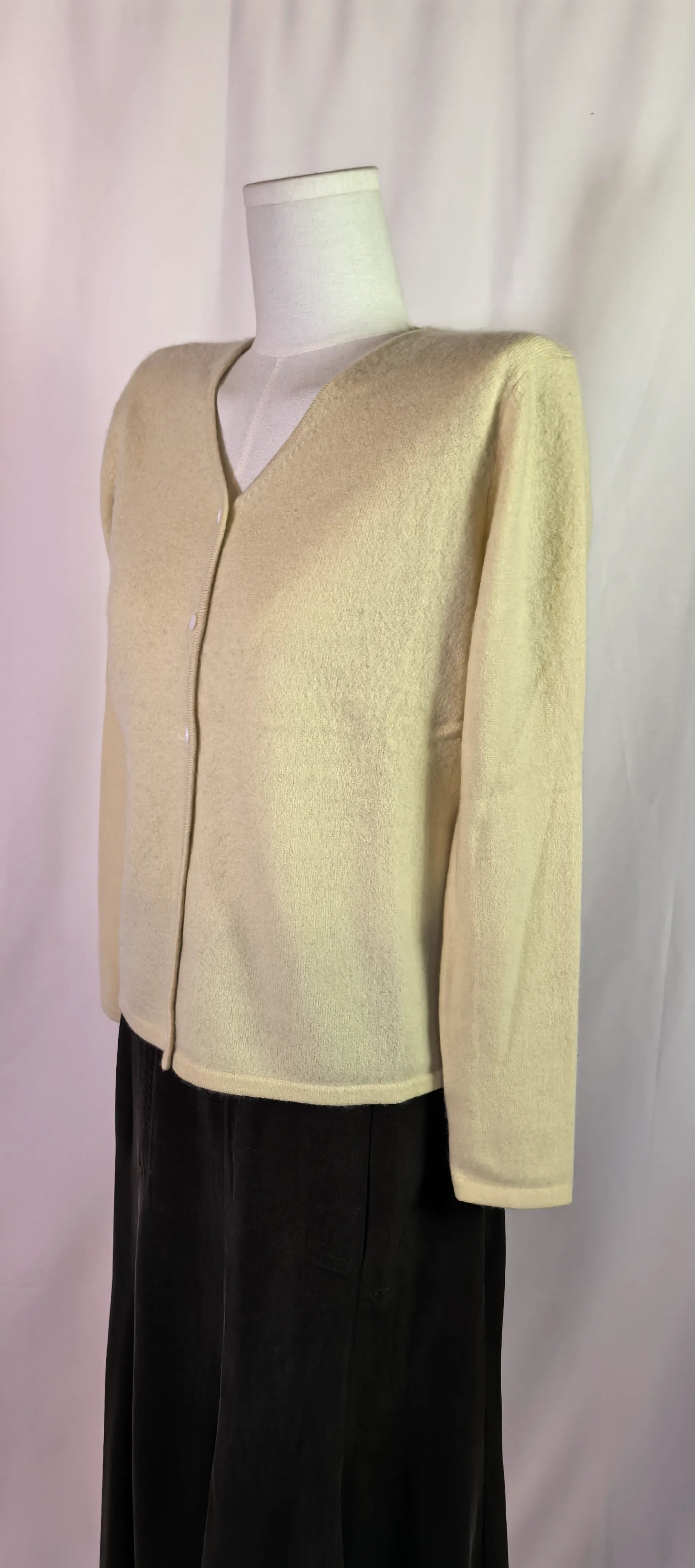 Pulover din casmir cu nasturi - Lord & Taylor