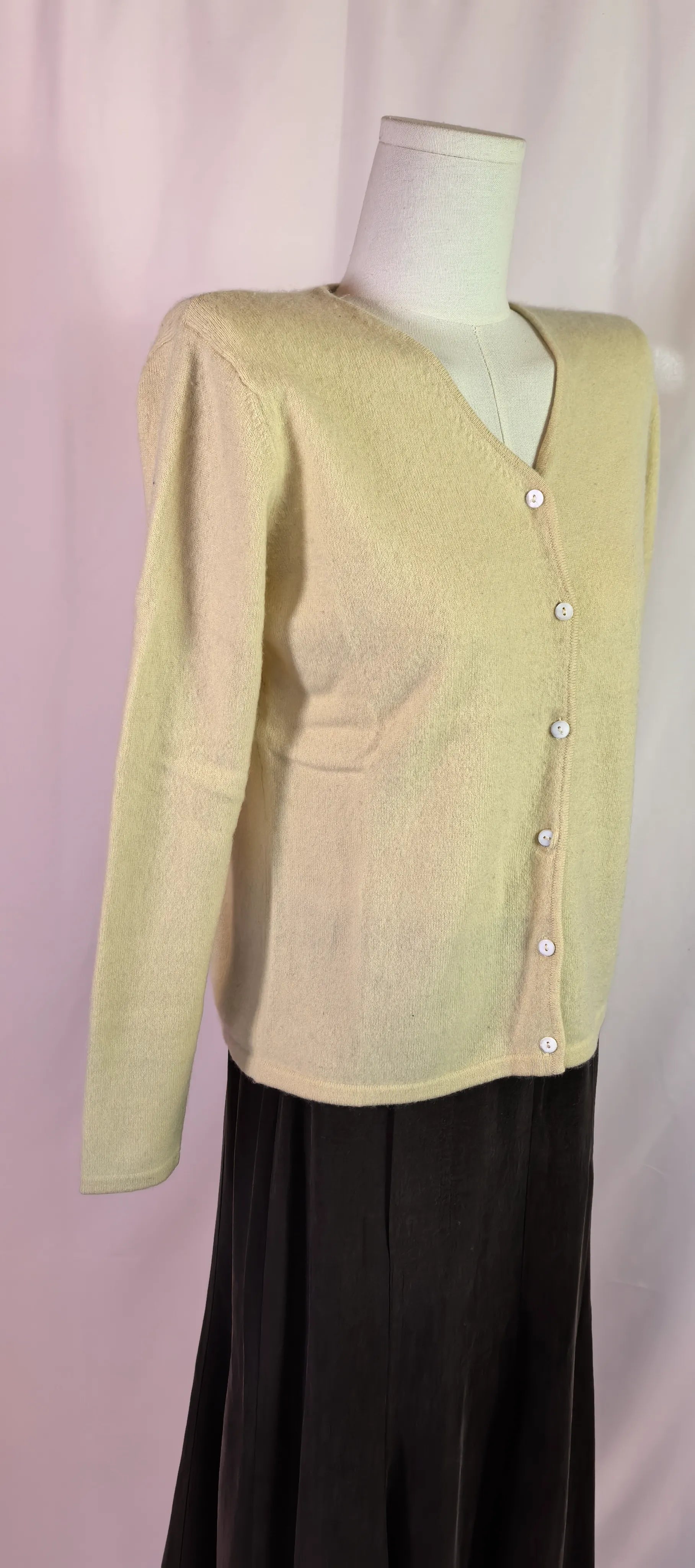 Pulover din casmir cu nasturi - Lord & Taylor