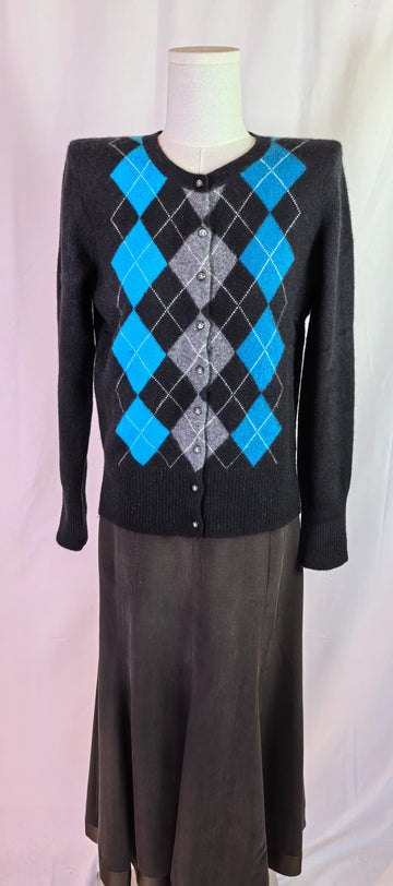 Pulover din casmir - Apt. 9