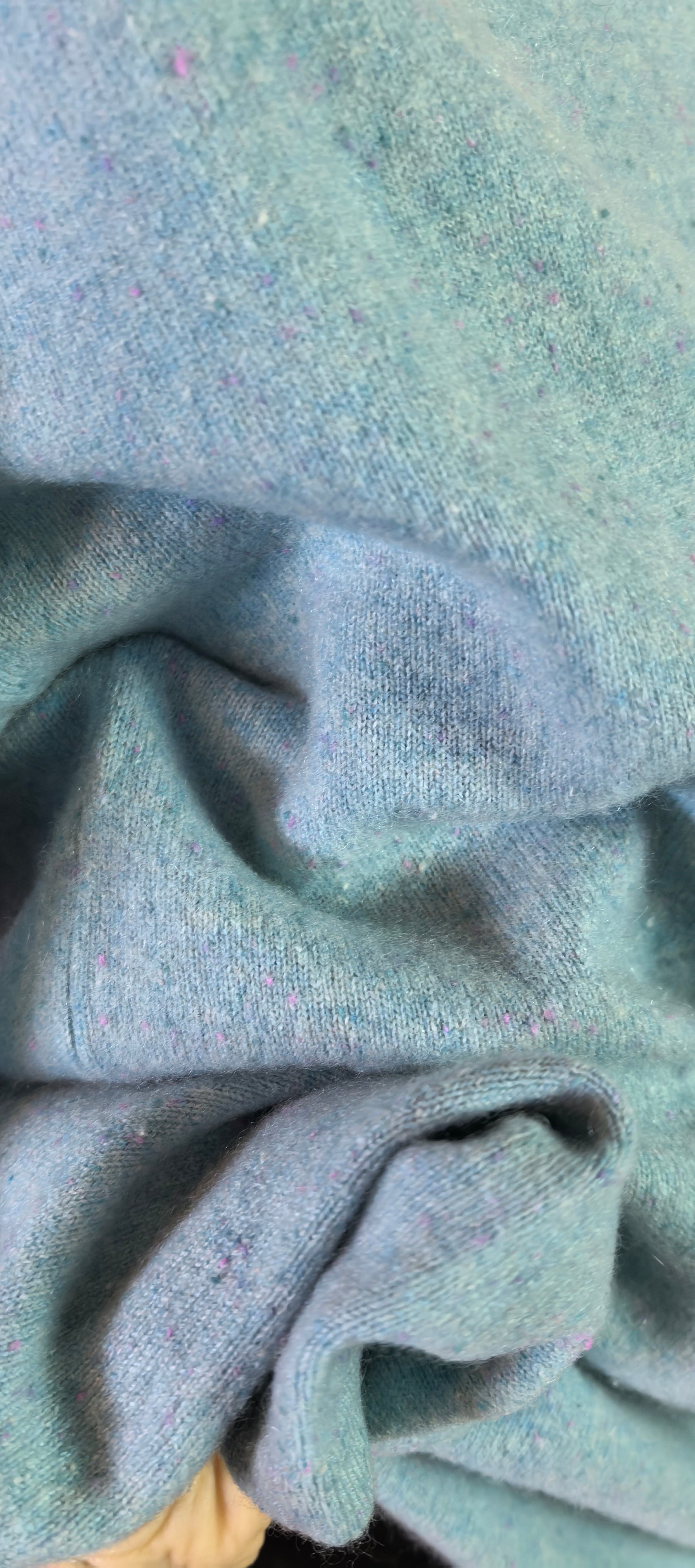 Pulover  din casmir cu nasturi la spate - Boden