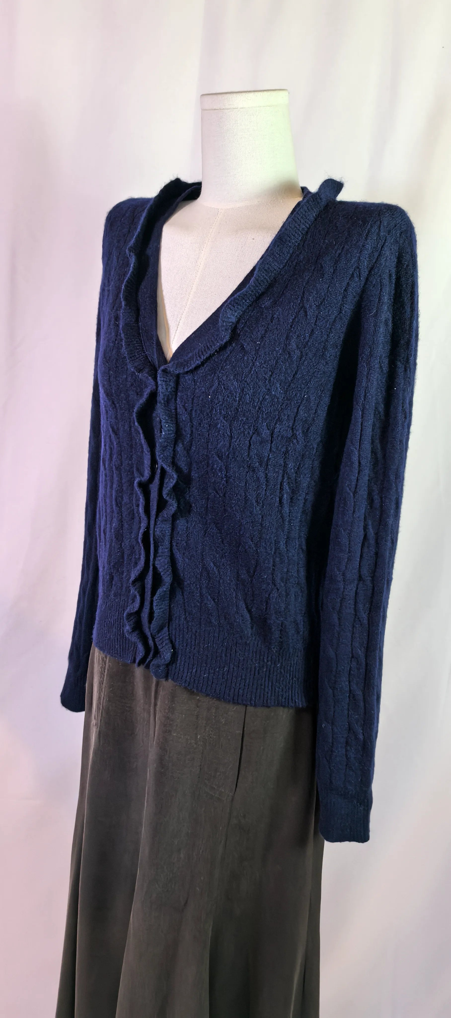 Pulover din casmir cu torsade si volane  - Aqua