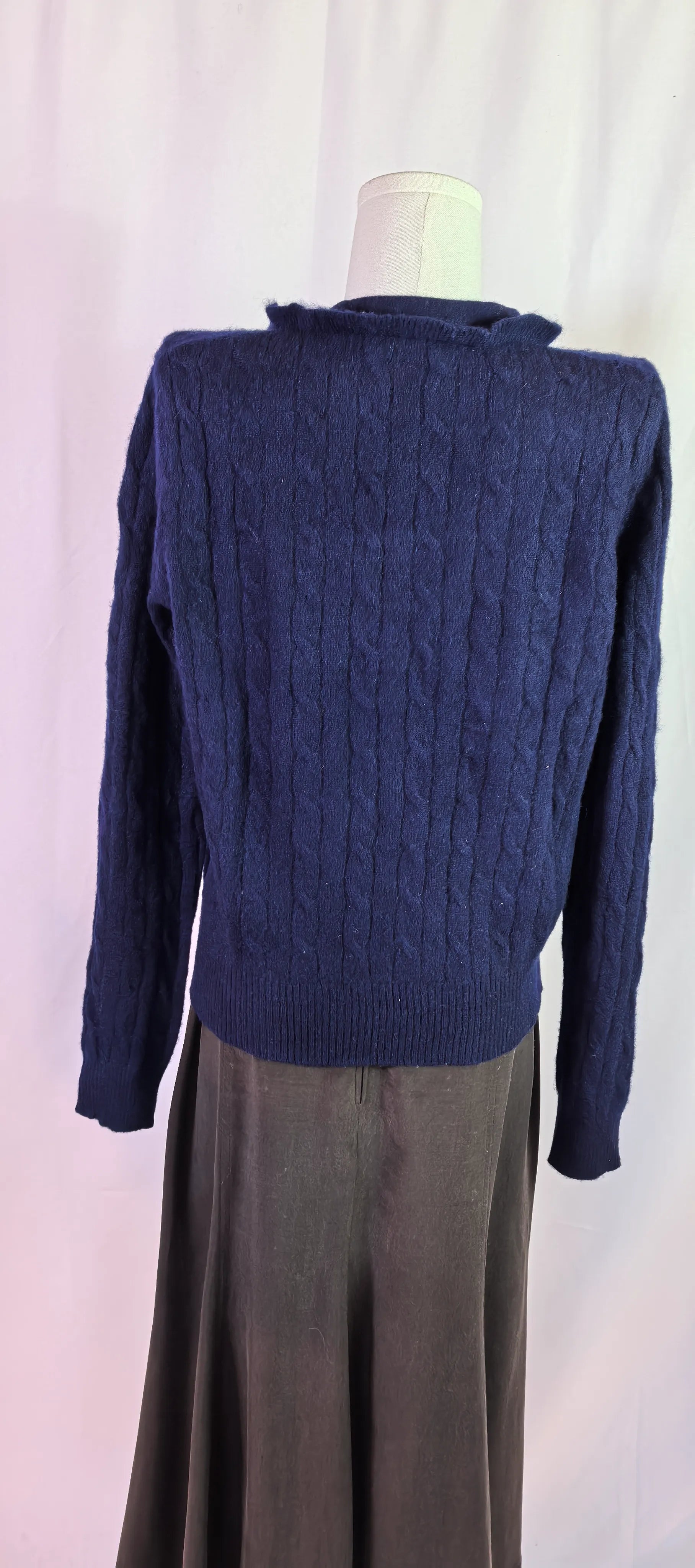 Pulover din casmir cu torsade si volane  - Aqua