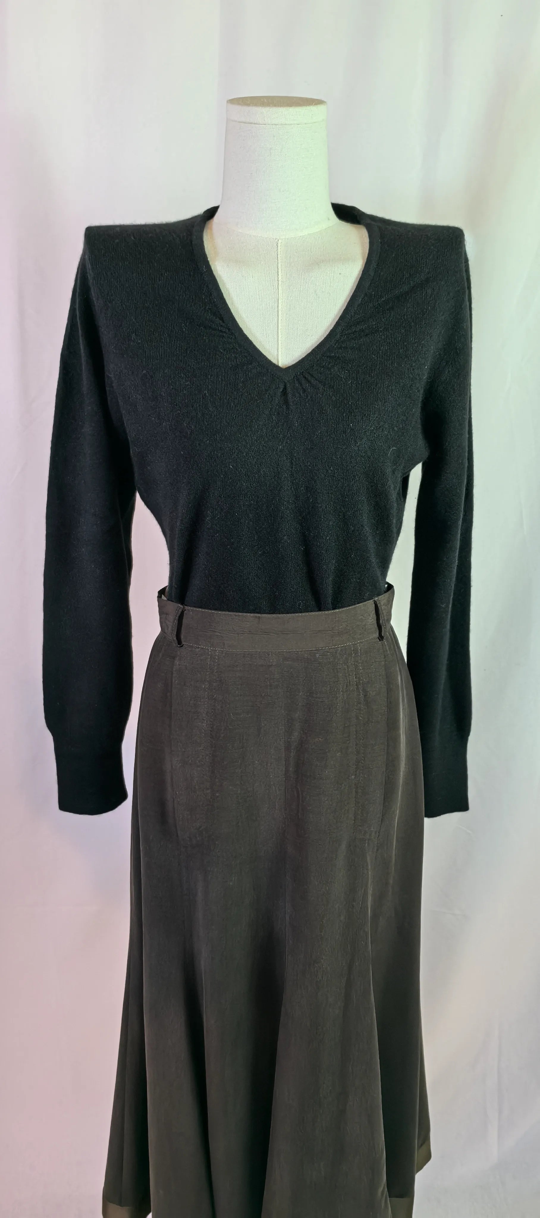 Pulover V-neck din casmir - Apt.9