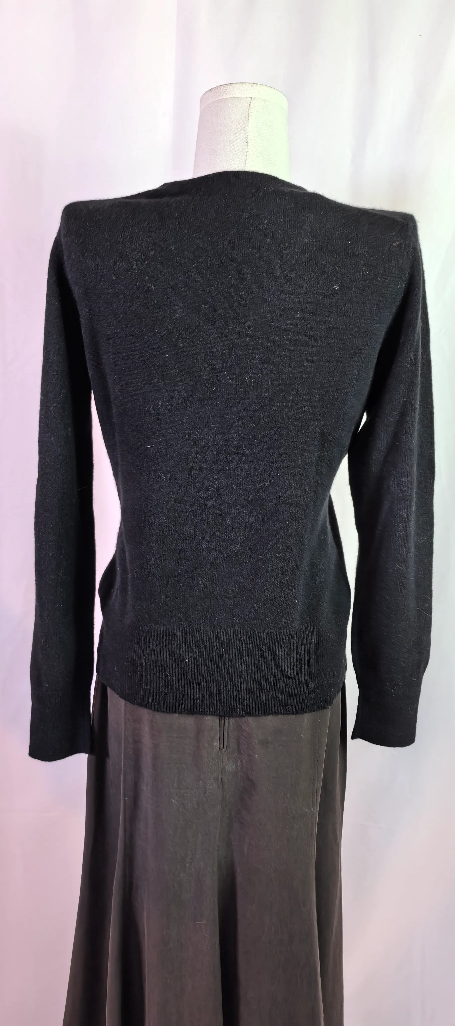 Pulover V-neck din casmir - Apt.9