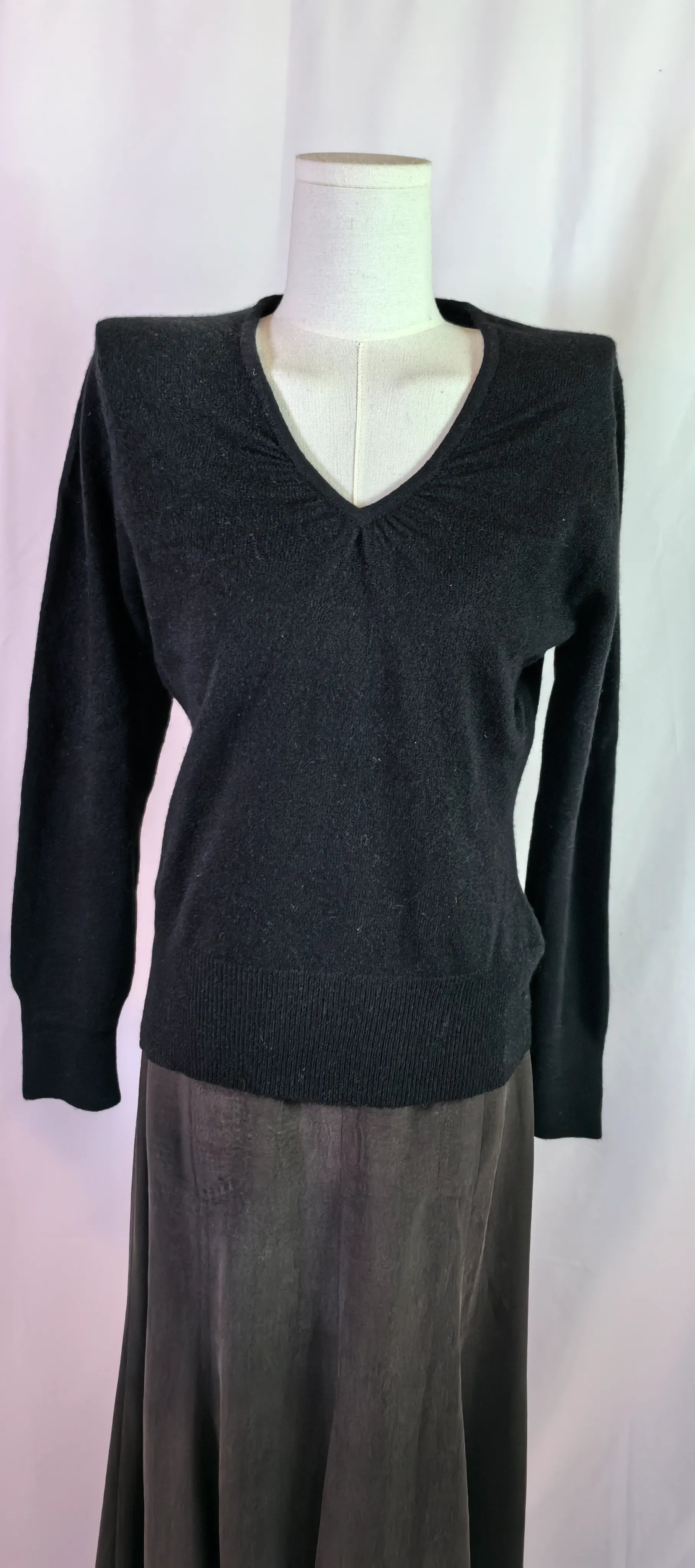 Pulover V-neck din casmir - Apt.9