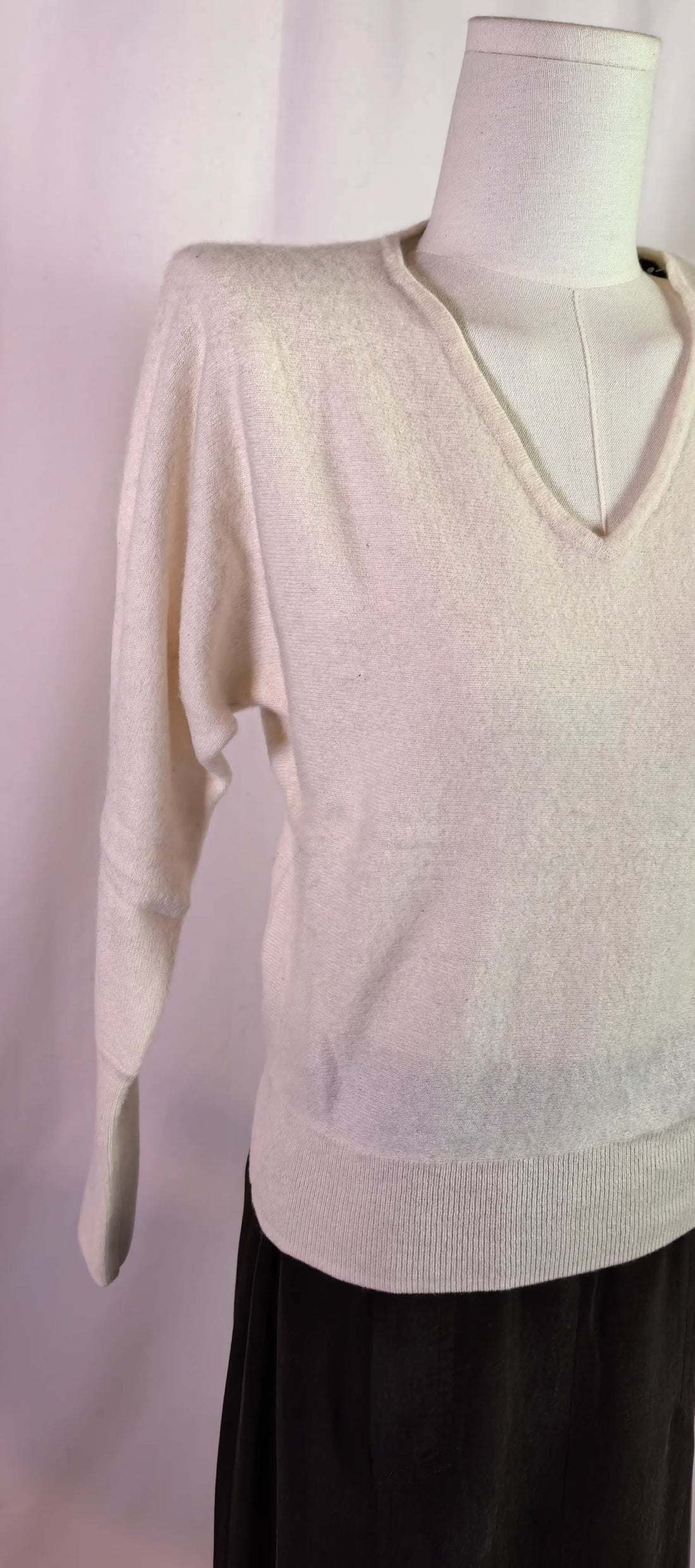 Pulover din casmir cu  maneca fluture