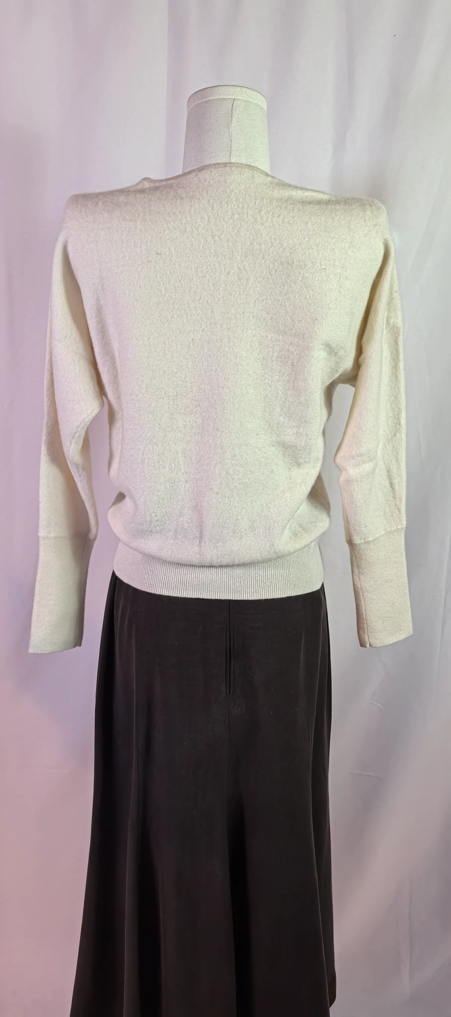 Pulover din casmir cu  maneca fluture