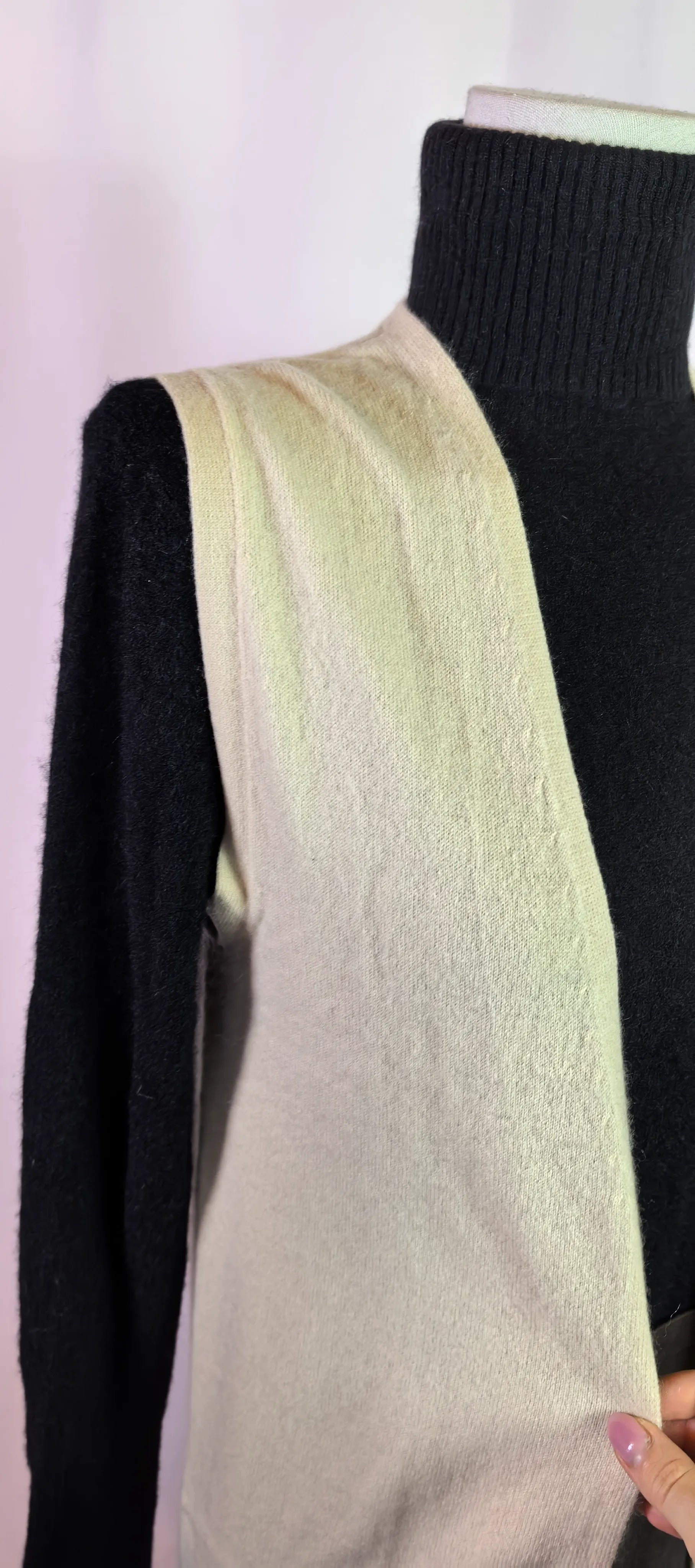 Vesta lunga din casmir - Karoo Mark Eisen