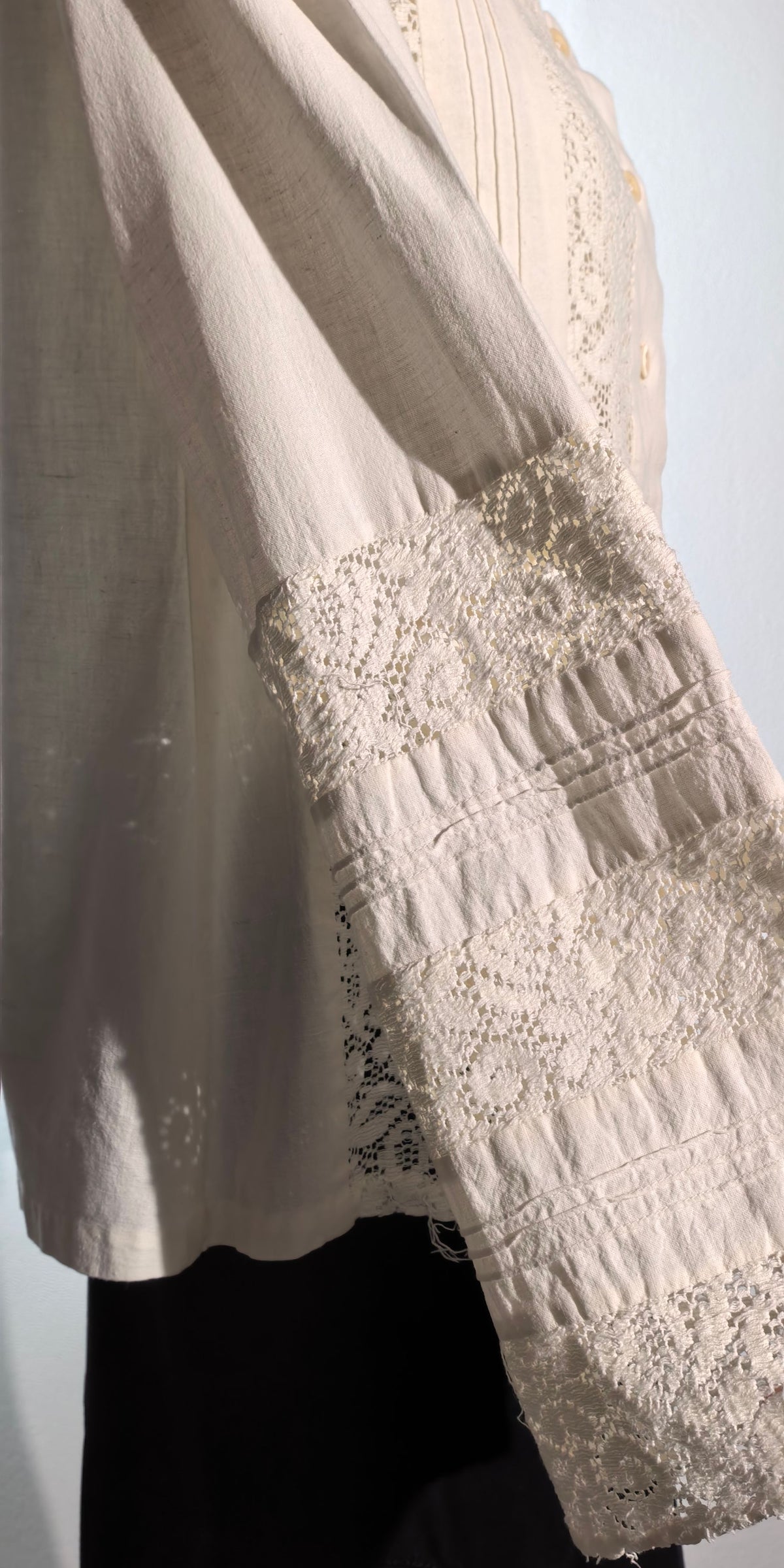 Camasa vintage din panza plina de bumbac cu broderie