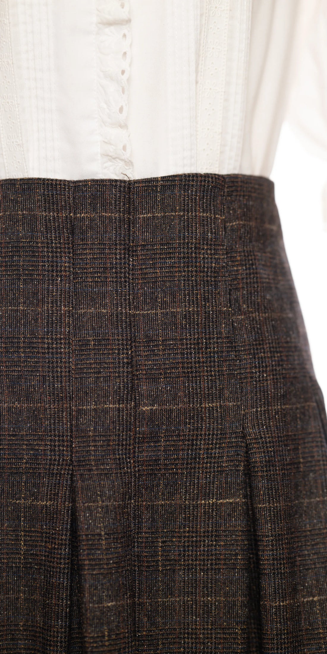 Fusta din lana cu pense