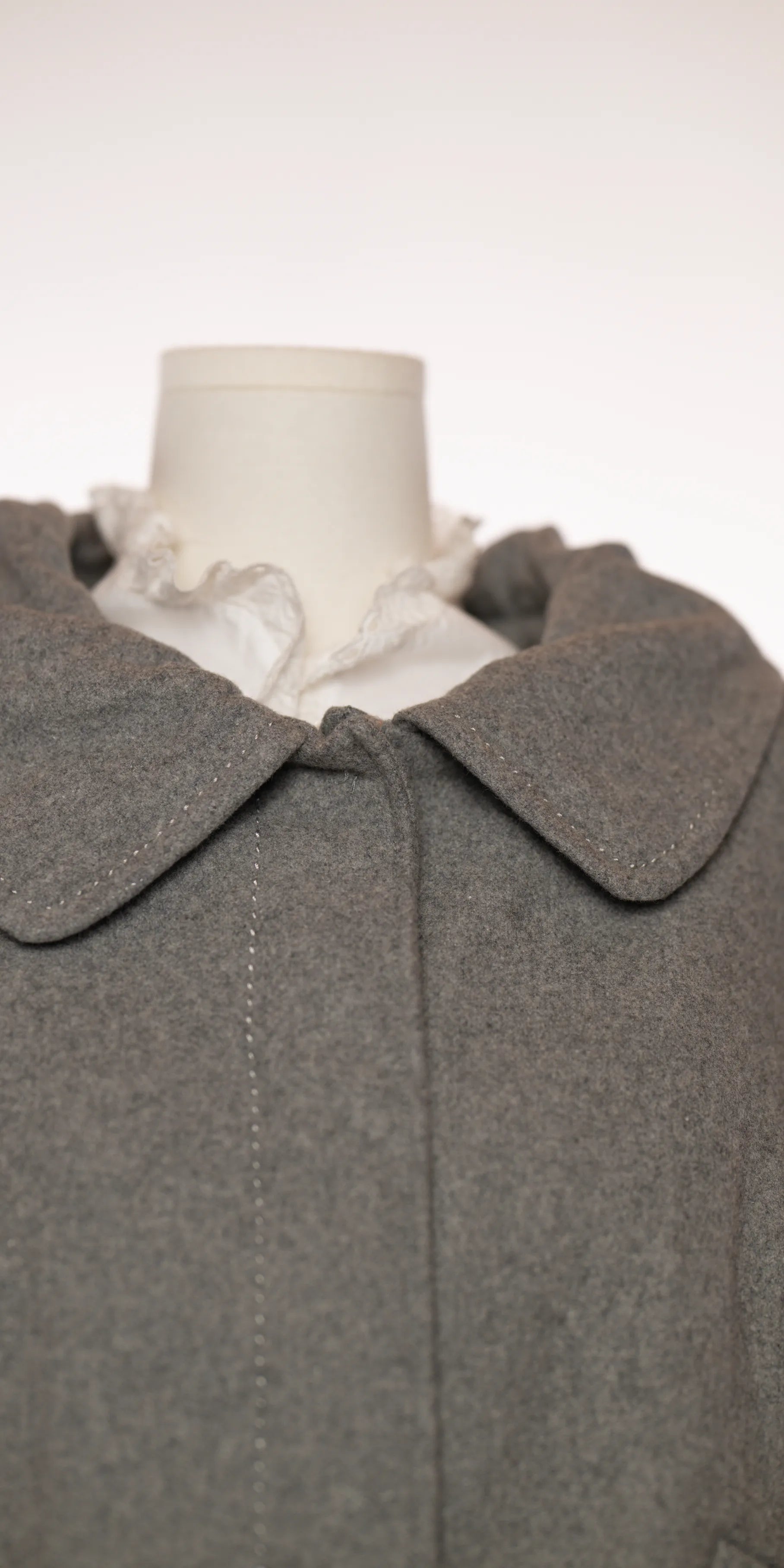 Blazer cu maneca 3/4 din lana - Peppercorn