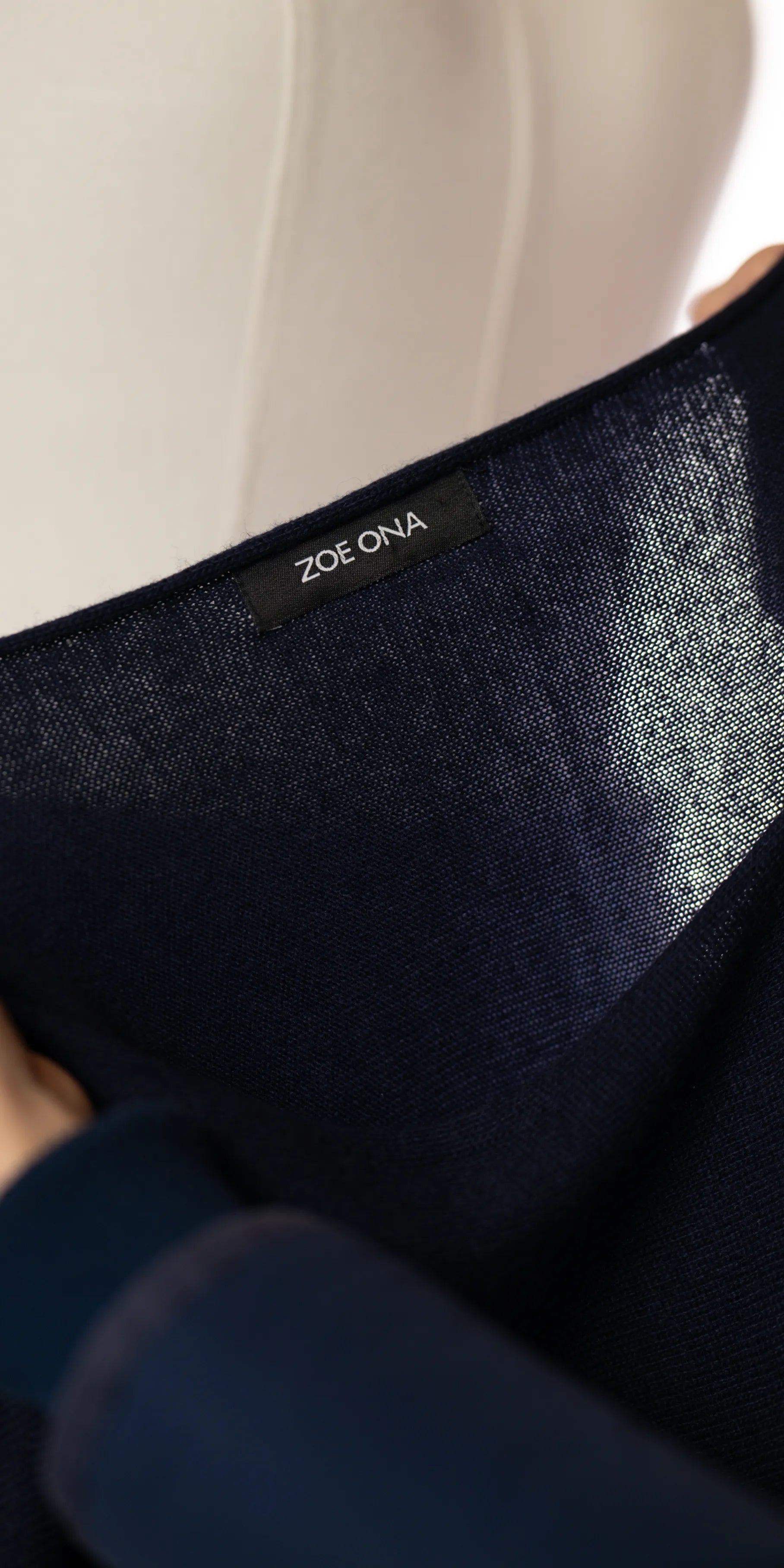 Pulover asimetric din blend fin de lana si casmir -Zoe Ona