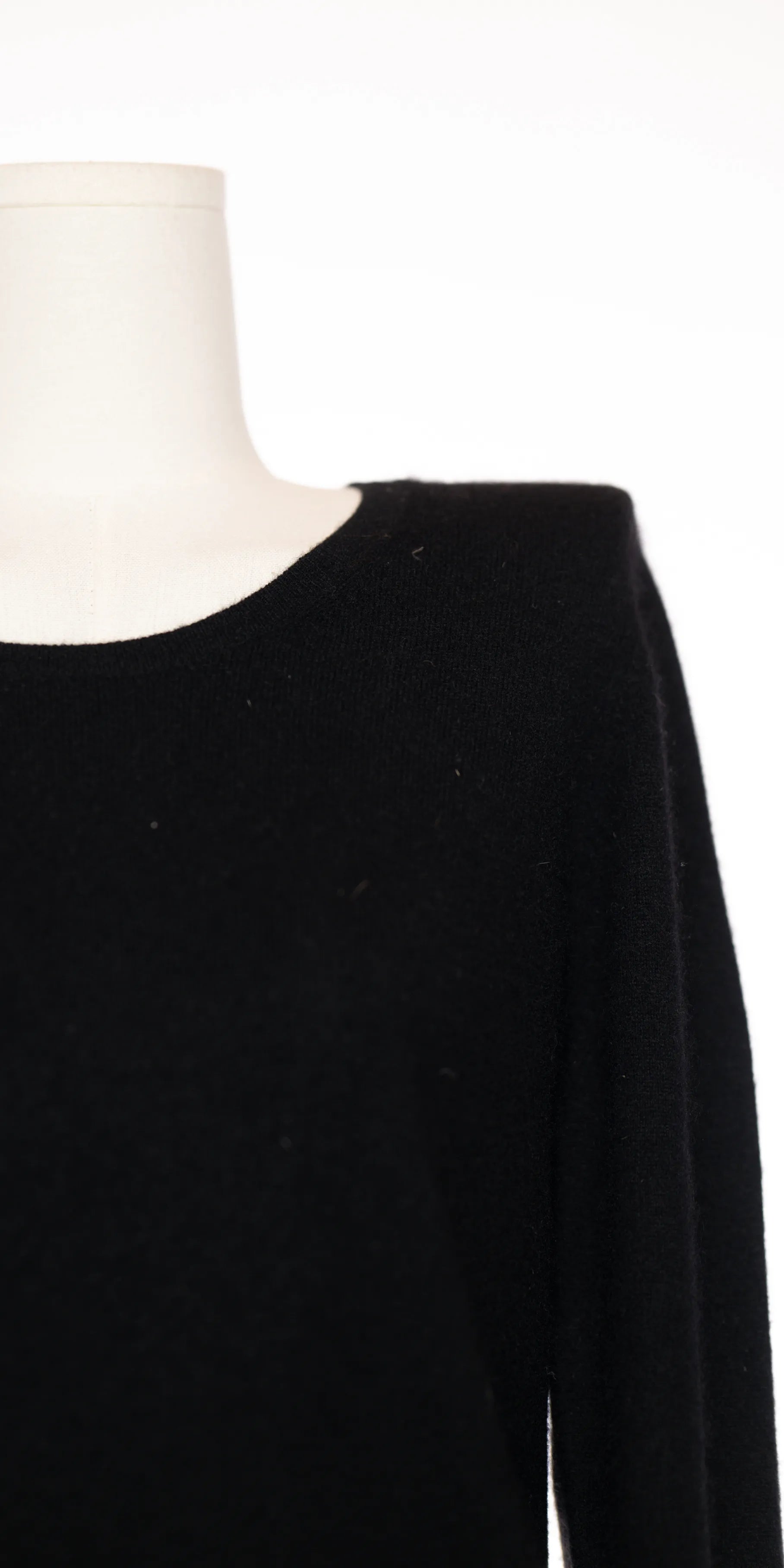 Pulover din casmir pufos - Uniqlo