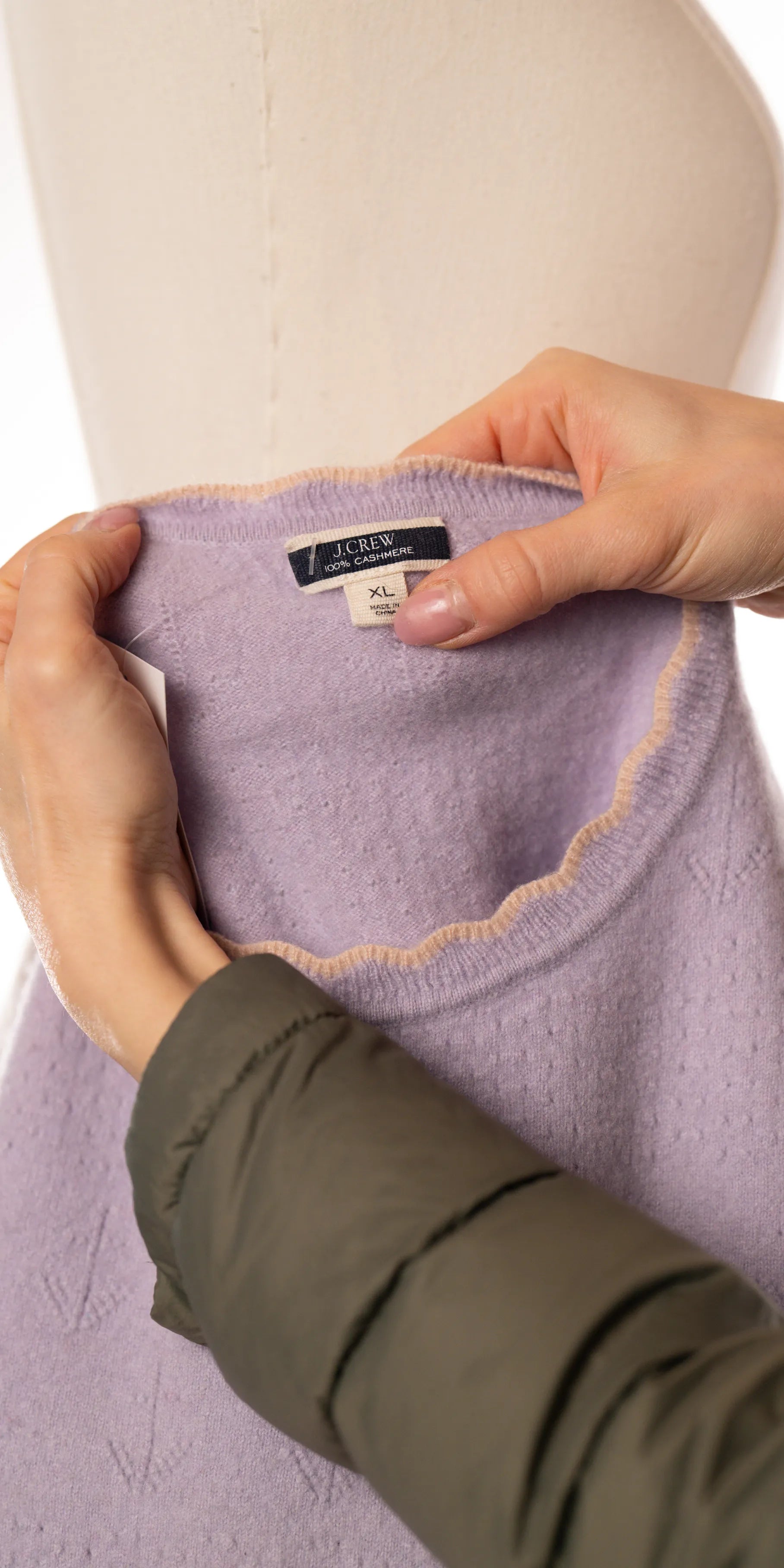 Tricou din casmir cu perforatii - J Crew