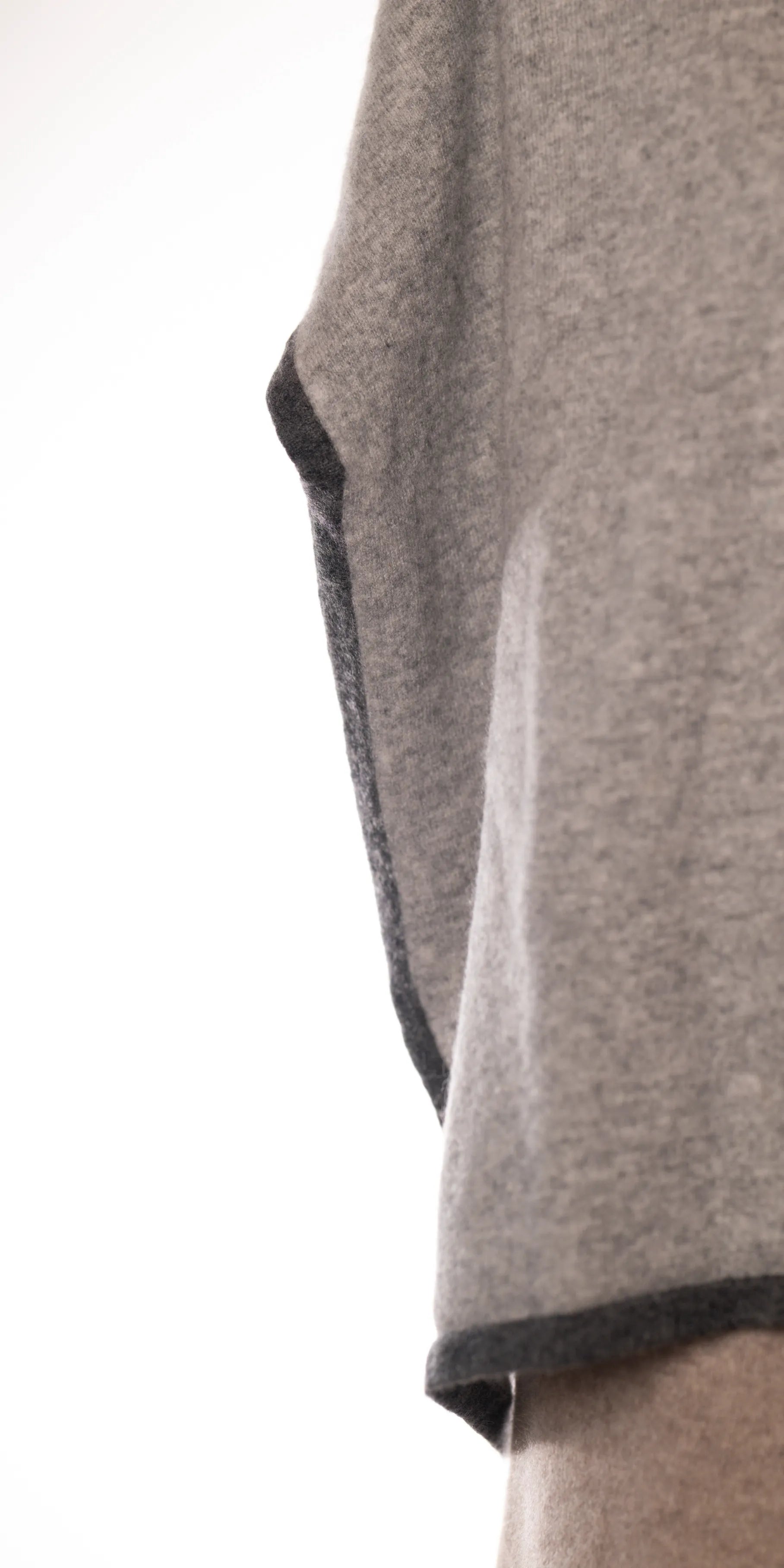 Bluza cu umeri nedefiniti din casmir - Kinross