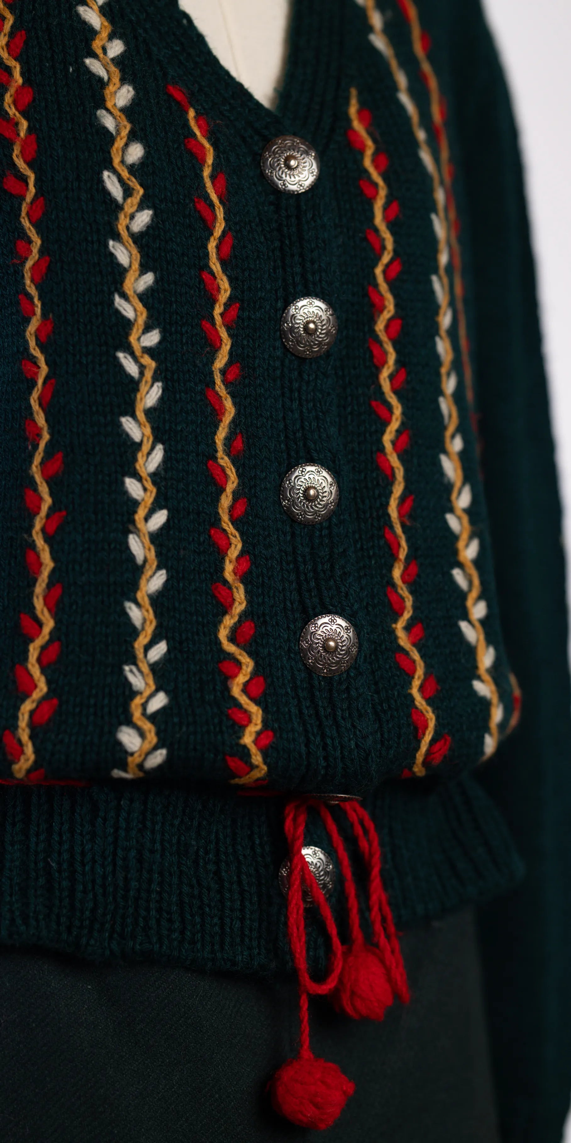Cardigan din lana handmade