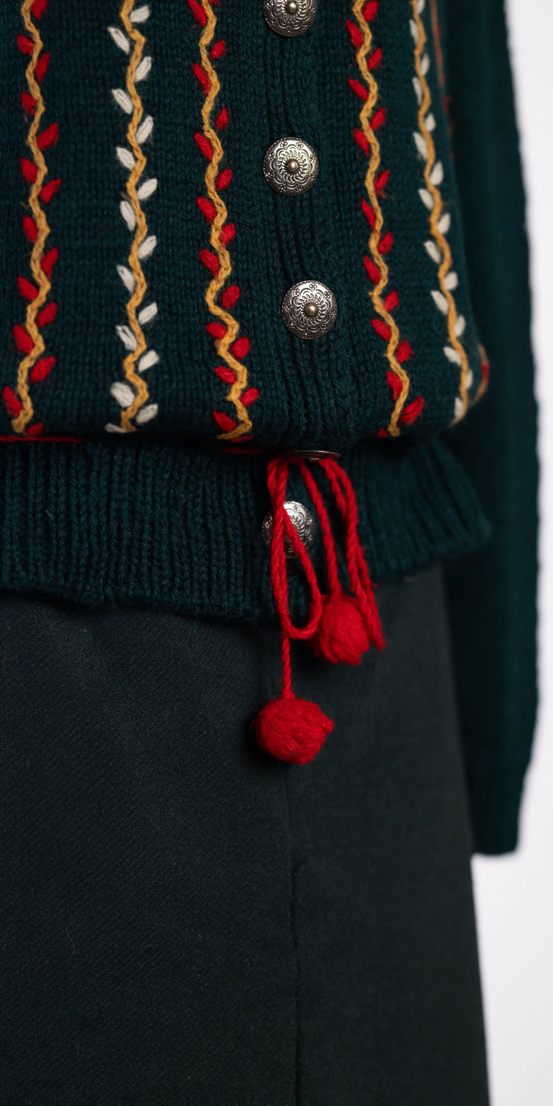 Cardigan din lana handmade