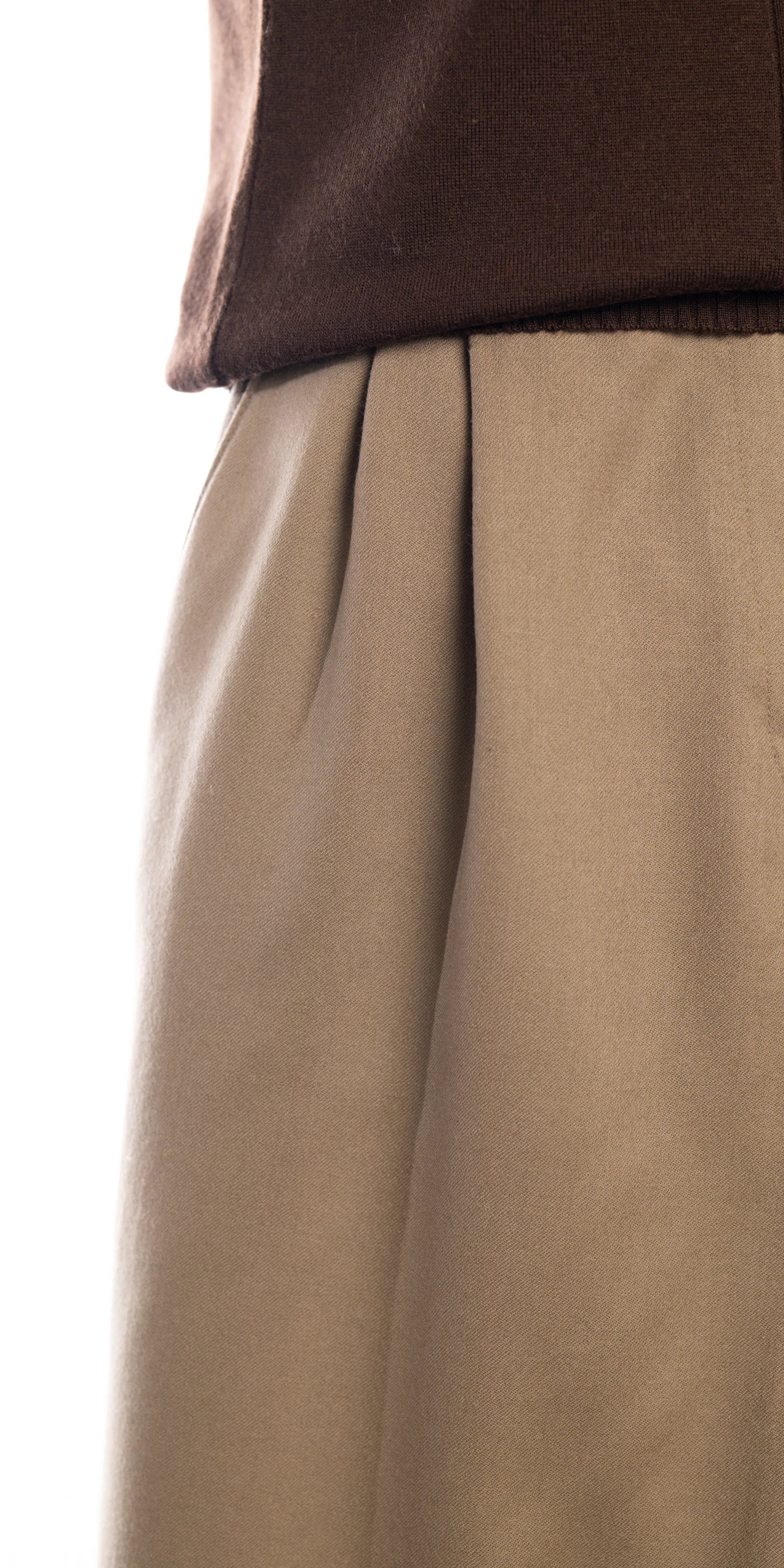 Pantaloni din lână virgină