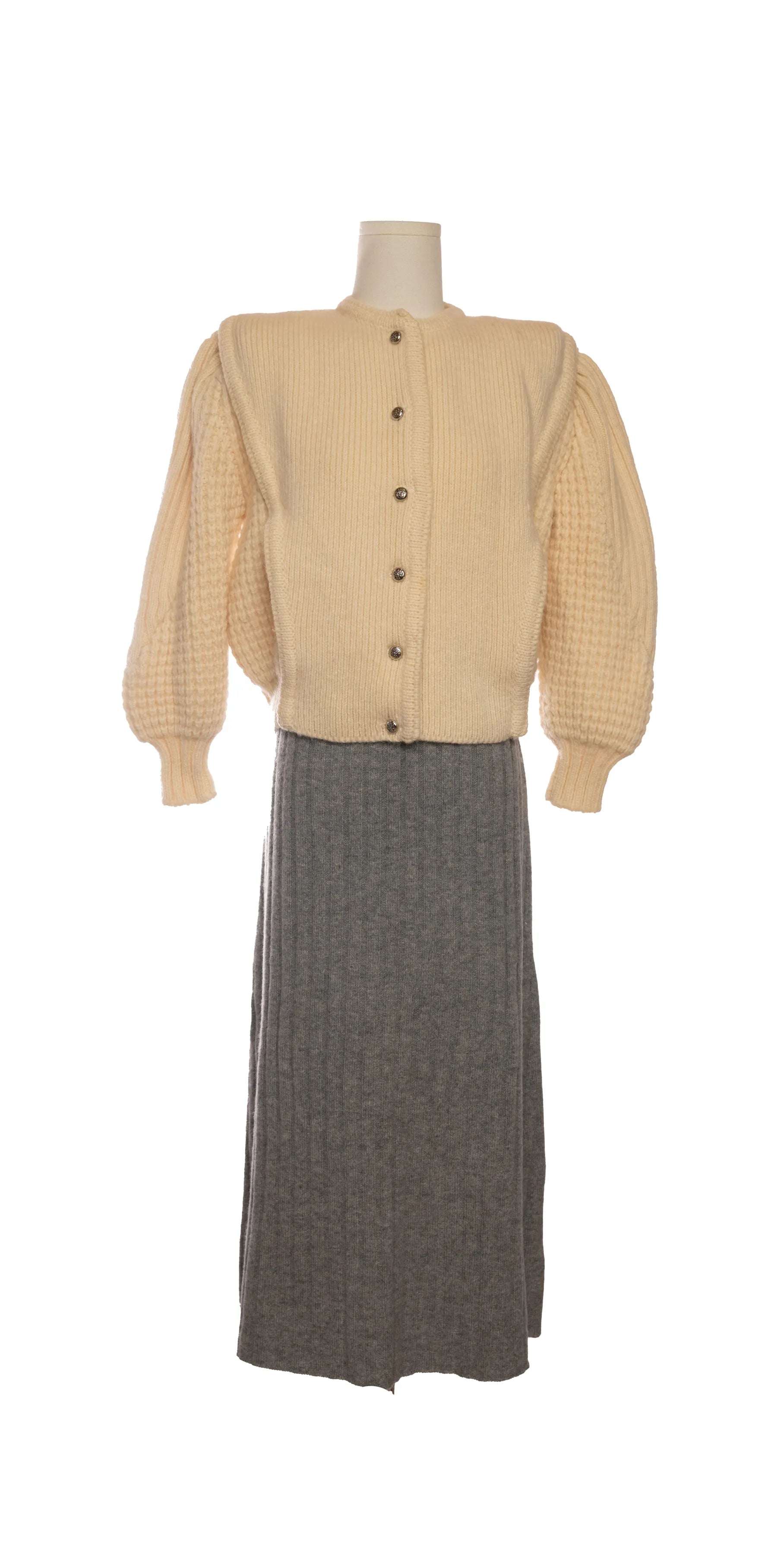 Cardigan cu umeri bufanti din lana