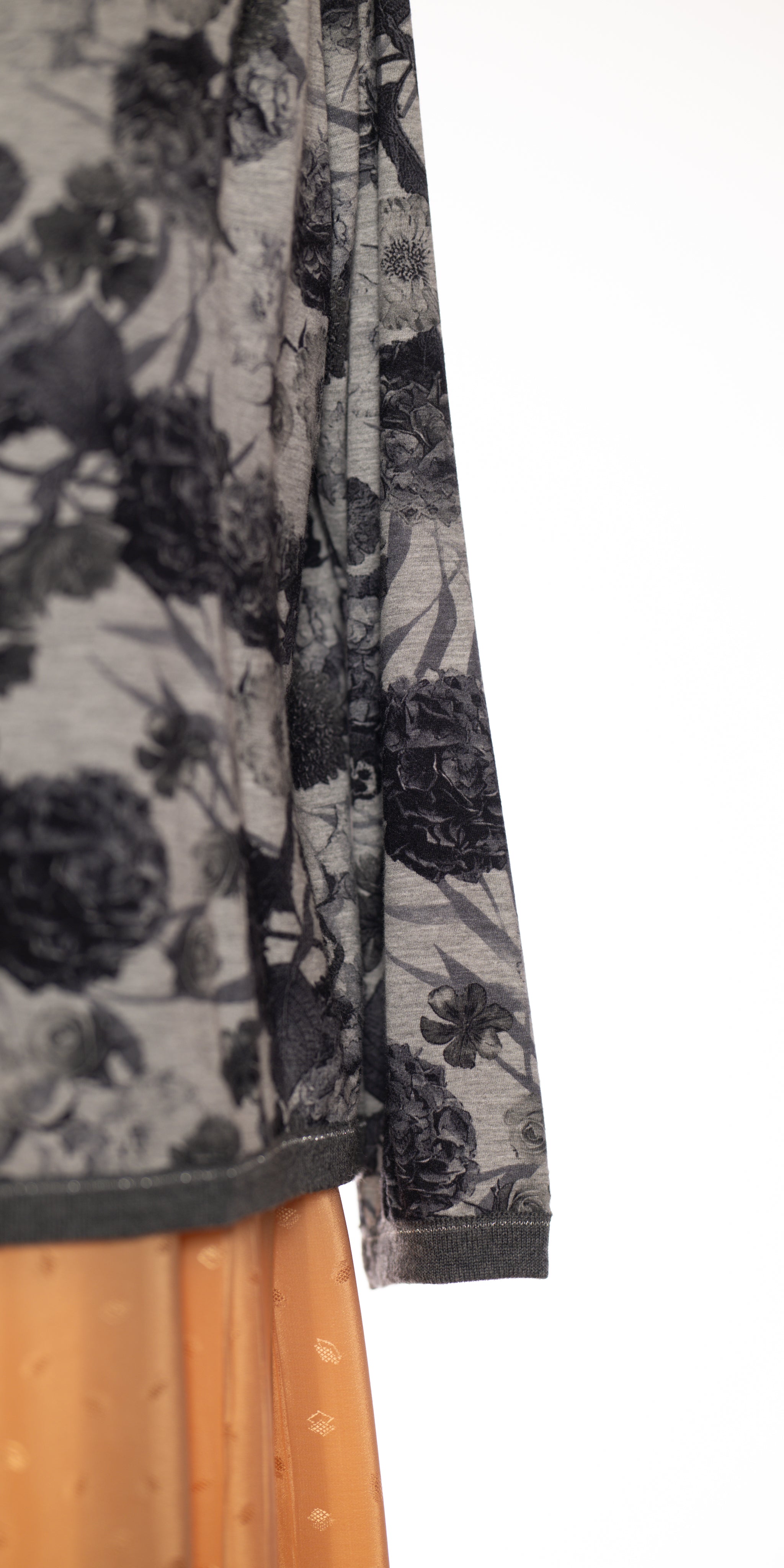 Set fin cu imprimeu floral -Tricou si cardigan - Armando Calo
