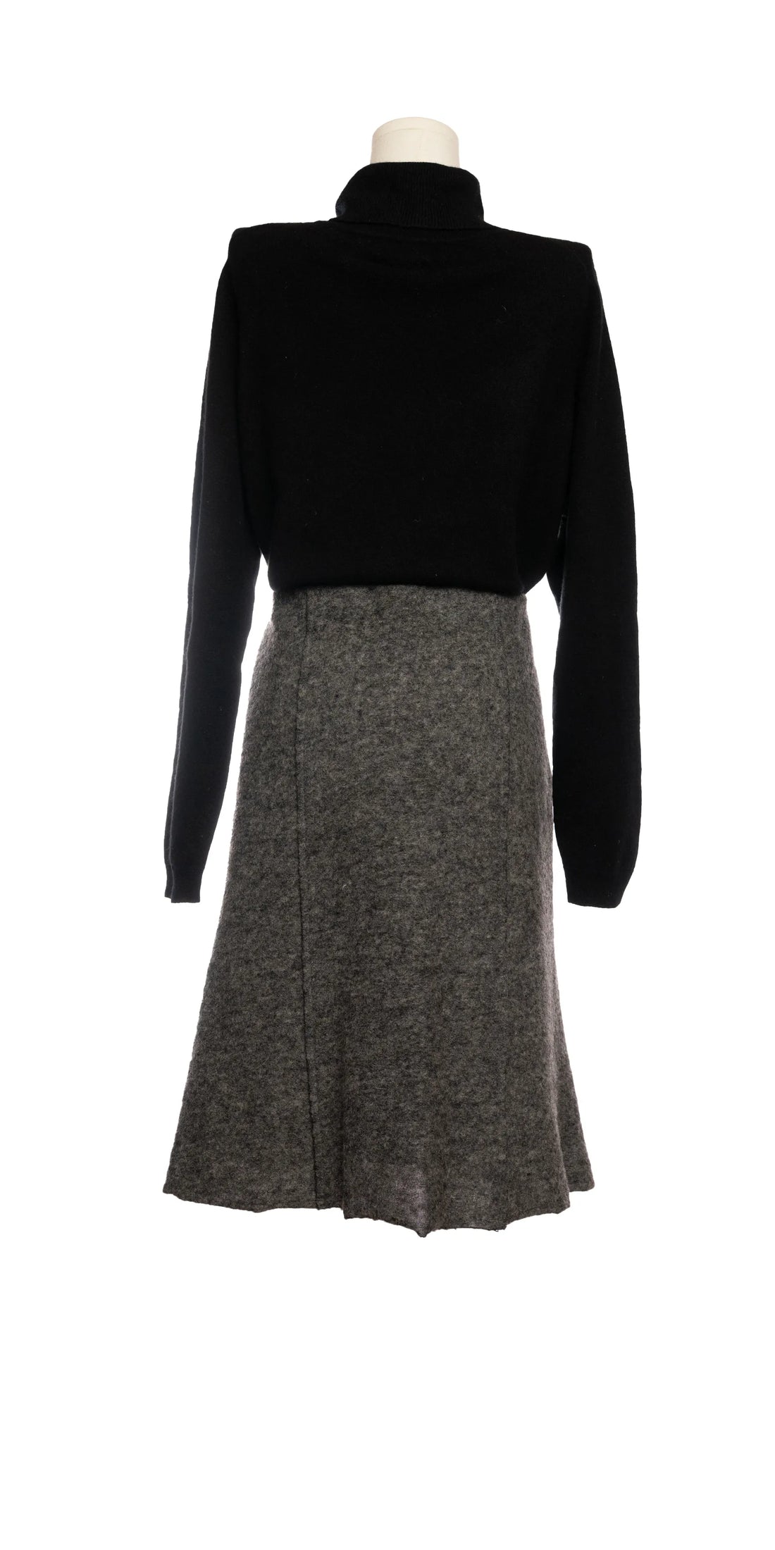 Fusta in clos din lana fiarta