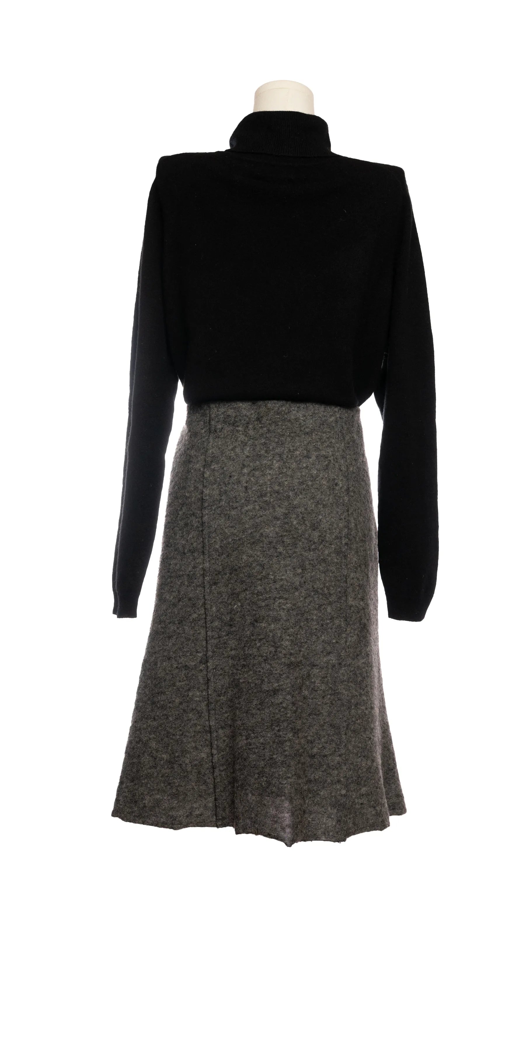 Fusta in clos din lana fiarta