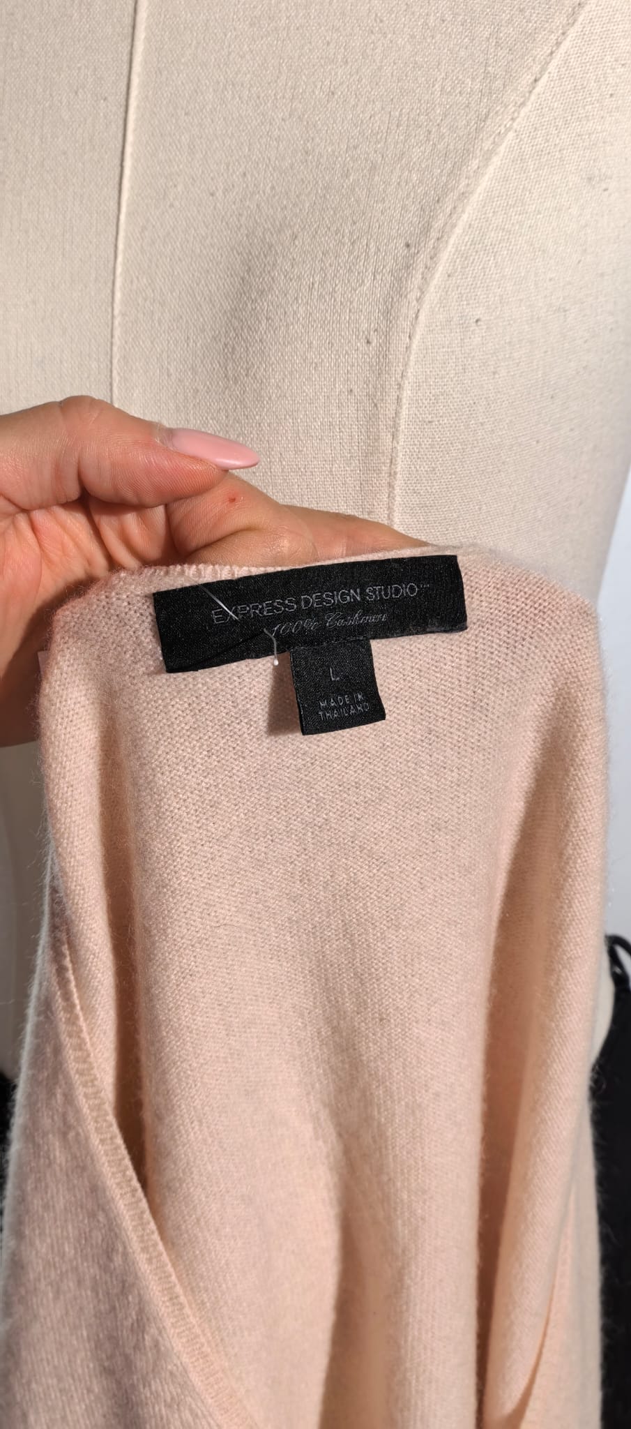 Bluza din casmir cu decoleteu "V" - Express Design