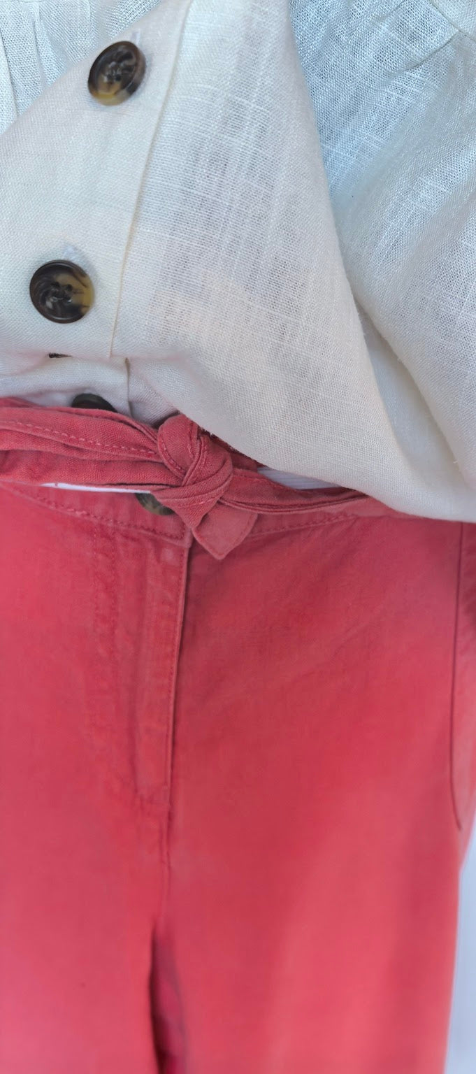 Pantaloni din in cu cordon in talie